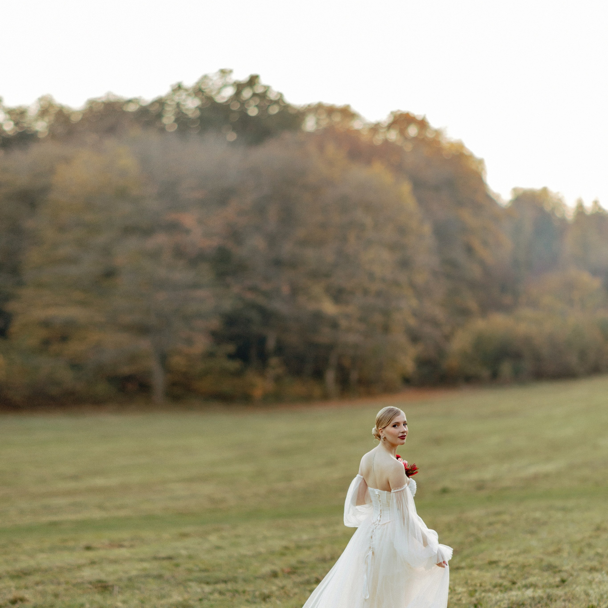 Hochzeit in Osnabrück, Brautshooting in der Natur, Brautpaarshooting beim Sonnenuntergang, Osnabrück, Hochzeit, Standesamt Osnabrück, Herbsthochzeit, Hochzeitsfotograf Niedersachsen, Münster, Rheine, Hannover, heiraten in Osnabrück, Brautkleid, Hochzeitstrends, Brautkleid