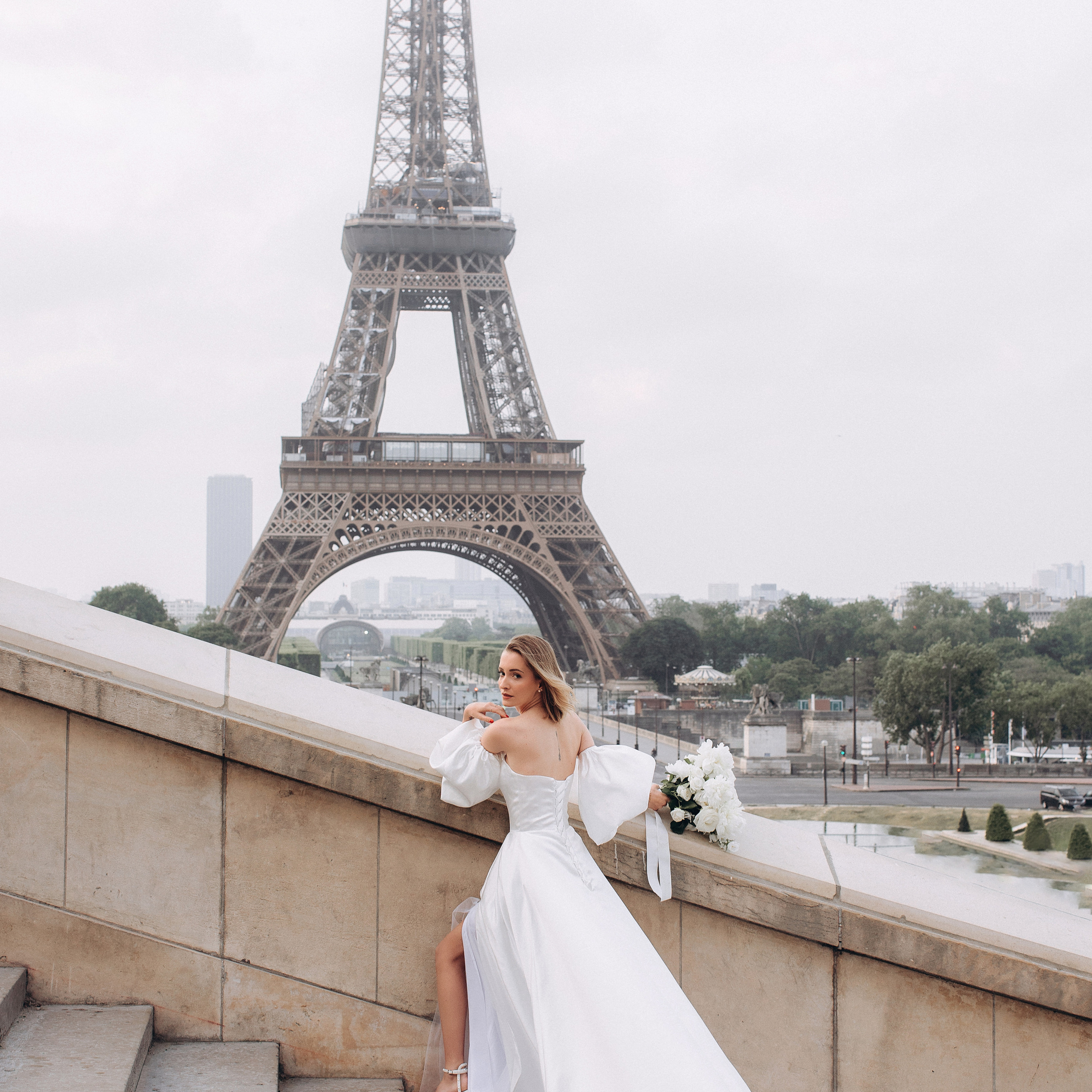 bride, braut, fotograf osnabrück, homestory fotograf, portrait, after wedding fotoshooting, fotograf deutschland, photographer germany, elopement photographer germany, wedding photographer germany, lovestory fotoshooting paris, paris, wedding france, tour eiffel