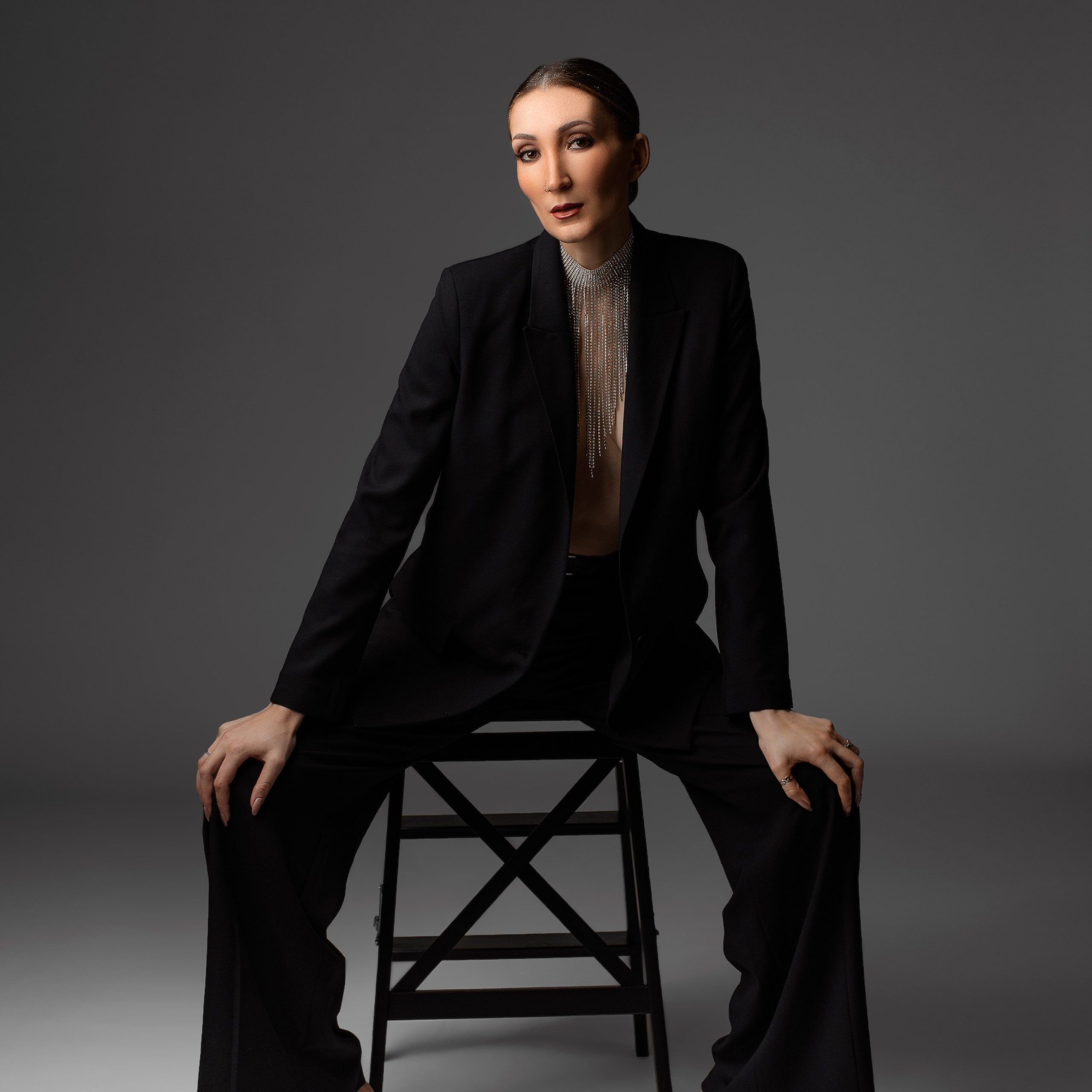 Studiofotografie, Porträtshooting, Bewerbungsfotos, Businessshooting, Osnabrück, Porträt, minimalistisch, schwarz-weiß, Osnabrueck, Fotograf Osnabrück, Fotografin Osnabrück