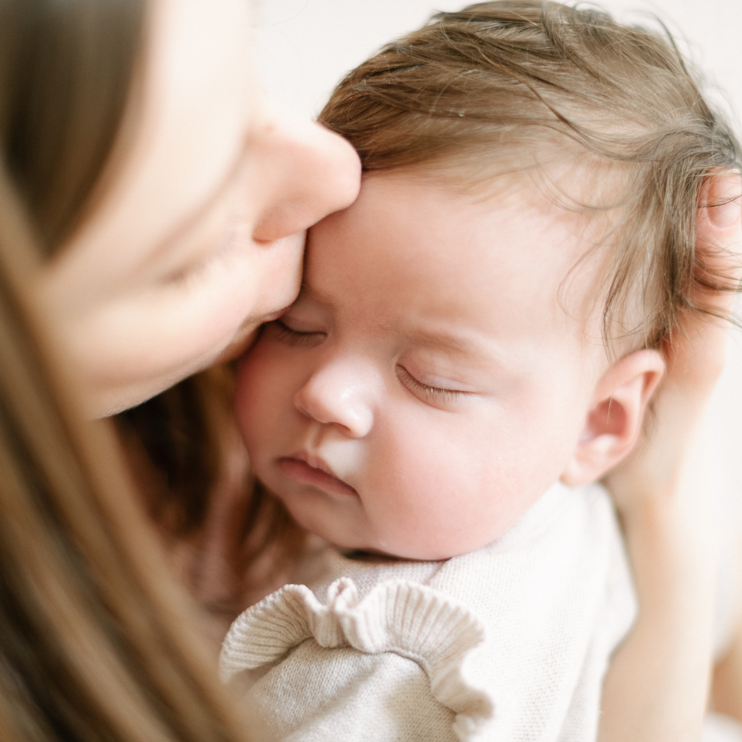 Cakesmash Fotoshooting total Erdbeerisch. Neugeborenenfotografie, Babyfotografie in Düsseldorf und Umgebung