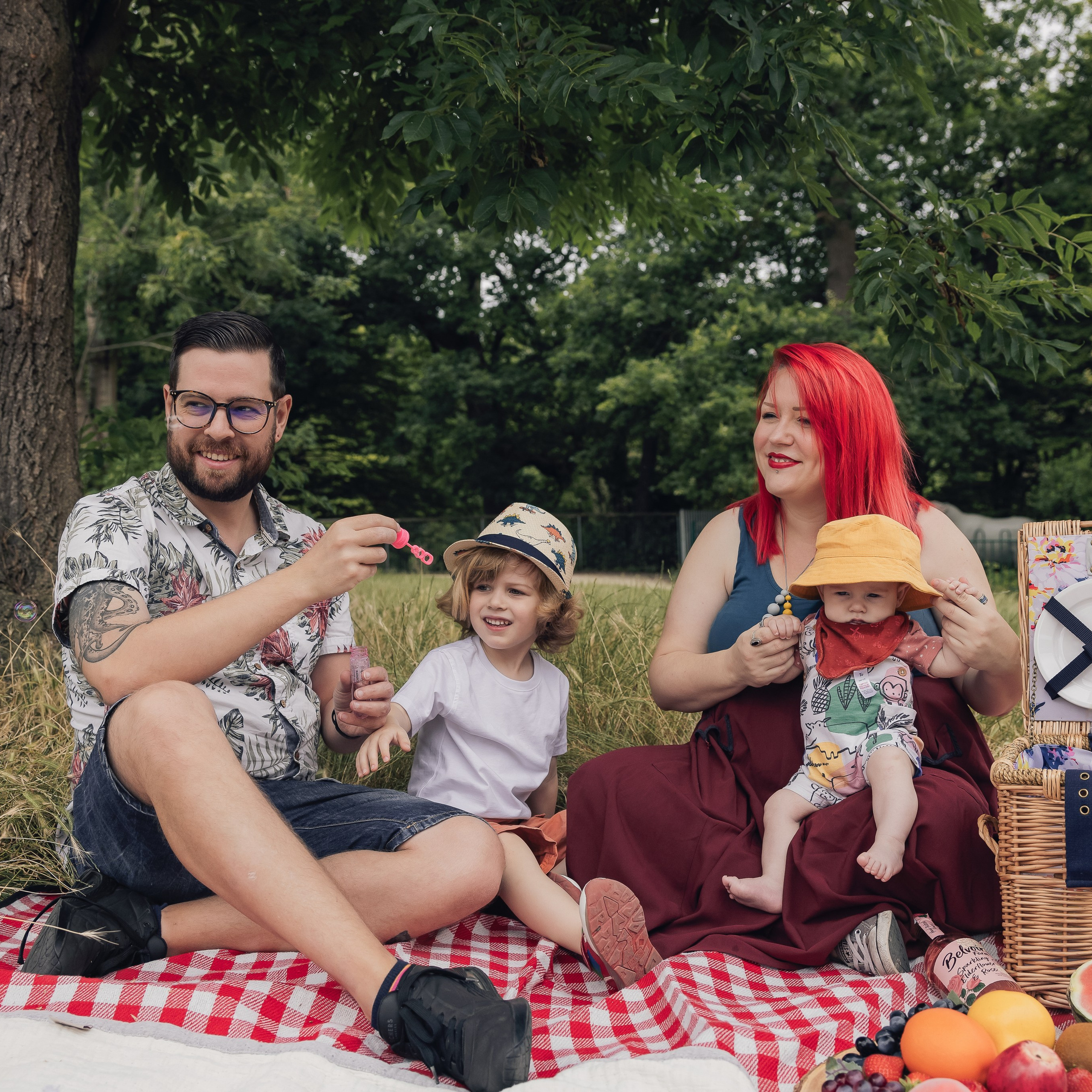 Reviews. PHOTOGRAPHER IN LONDON