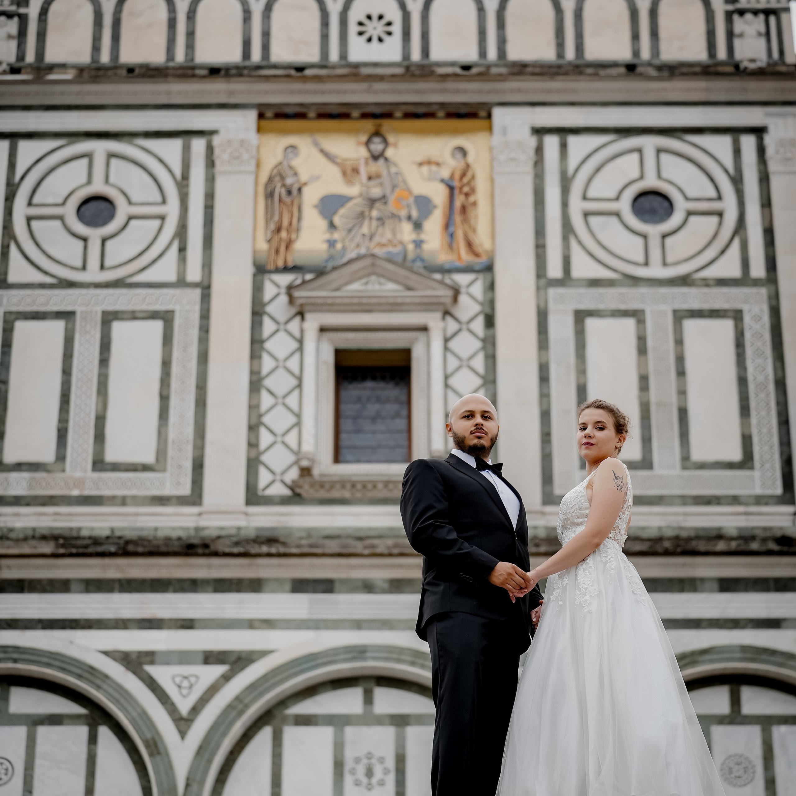 Classic Photoshoot Duomo & pz Michelangelo. Wedding Photographer in Italy