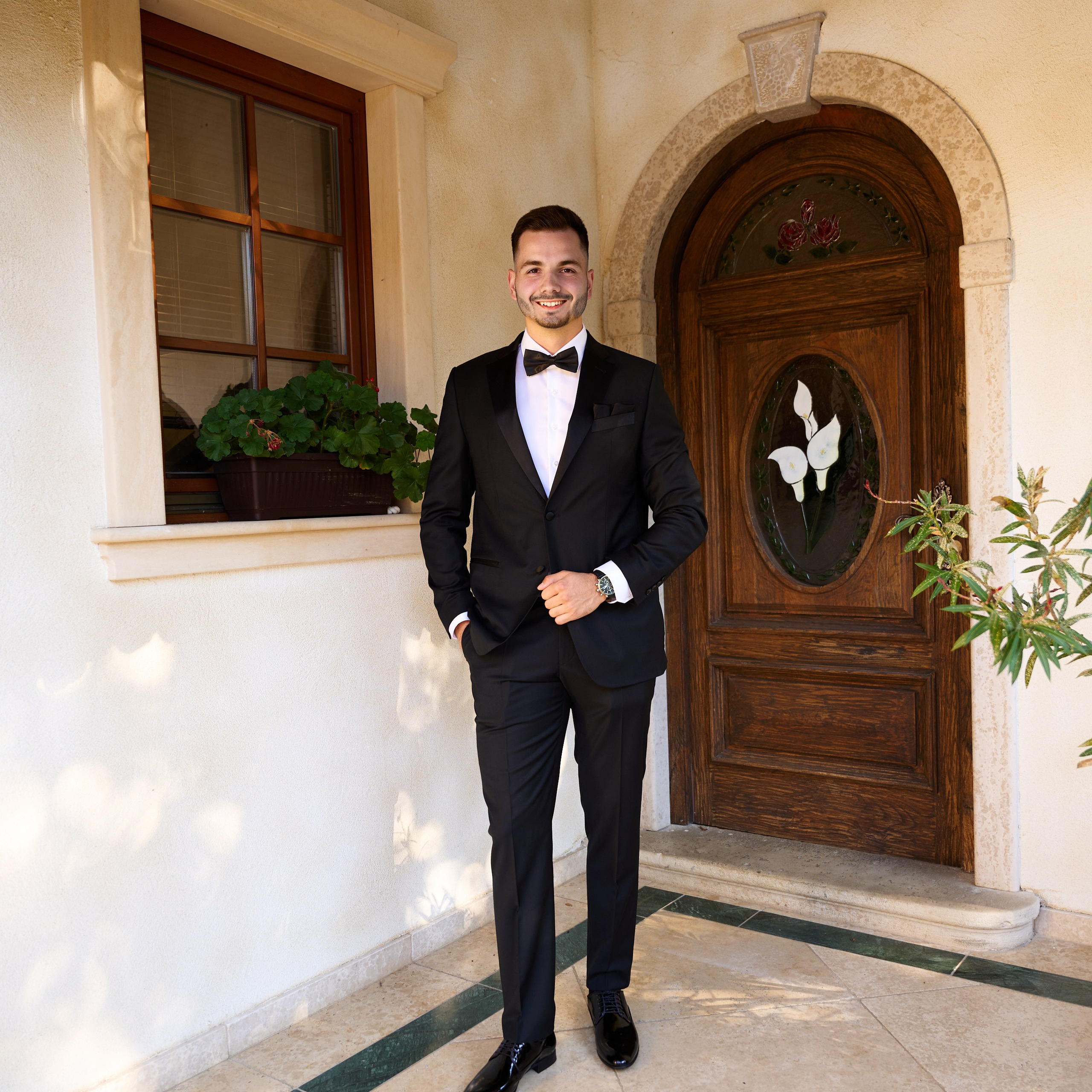 Contact. Switzerland-Austria-Croatia-Montenegro wedding photographer and videographer Yannia weddings