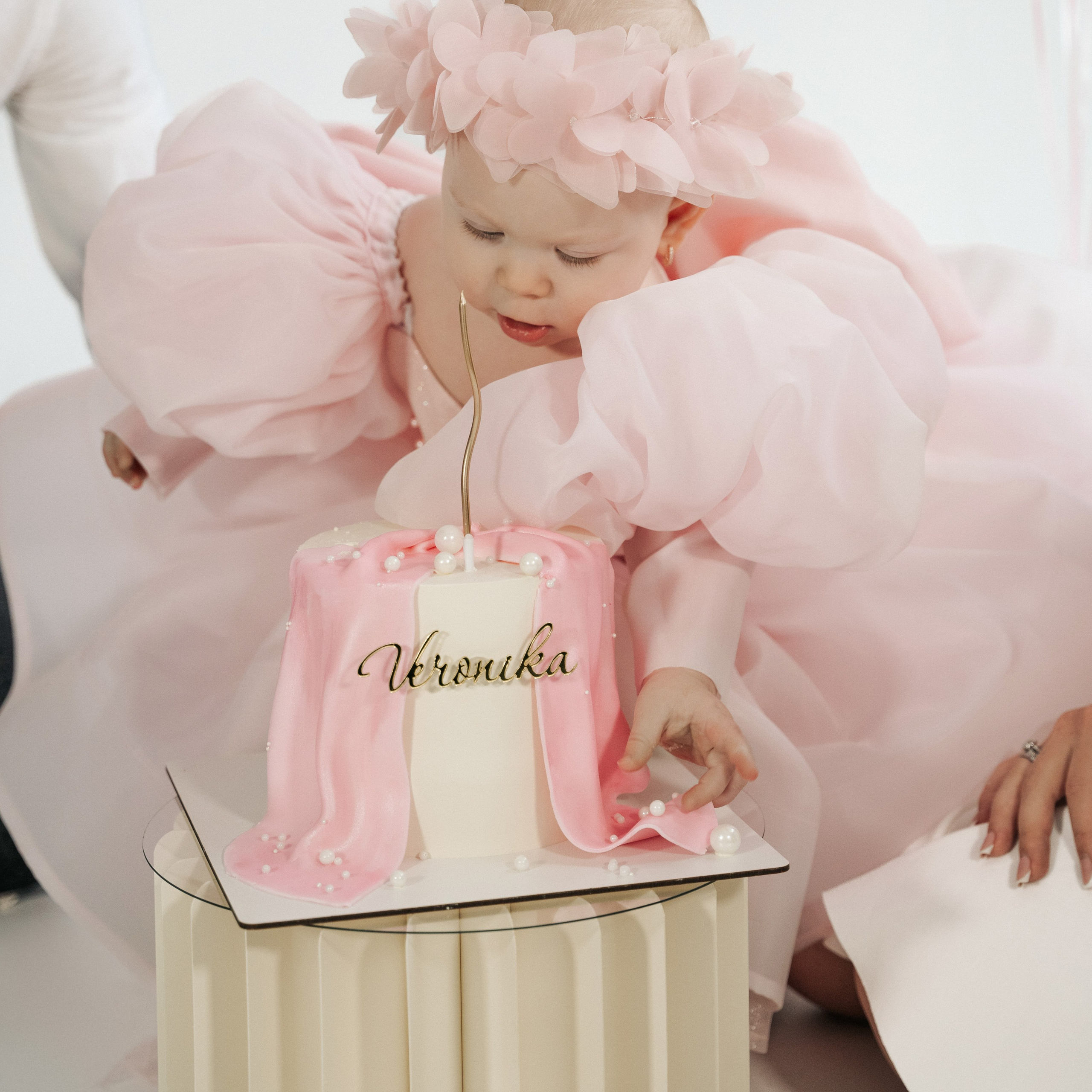 First birthday photoshoot Veronika