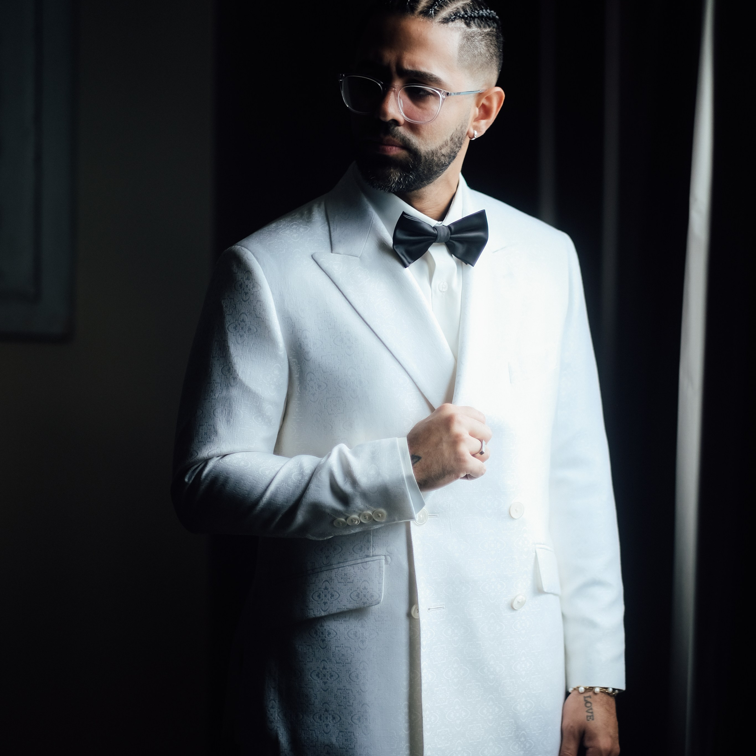 About Viktor Matiiv | Wedding Photographer & Filmmaker in Punta Cana. Wedding photographer and filmmaker in Dominican Republic Viktor Matiiv
