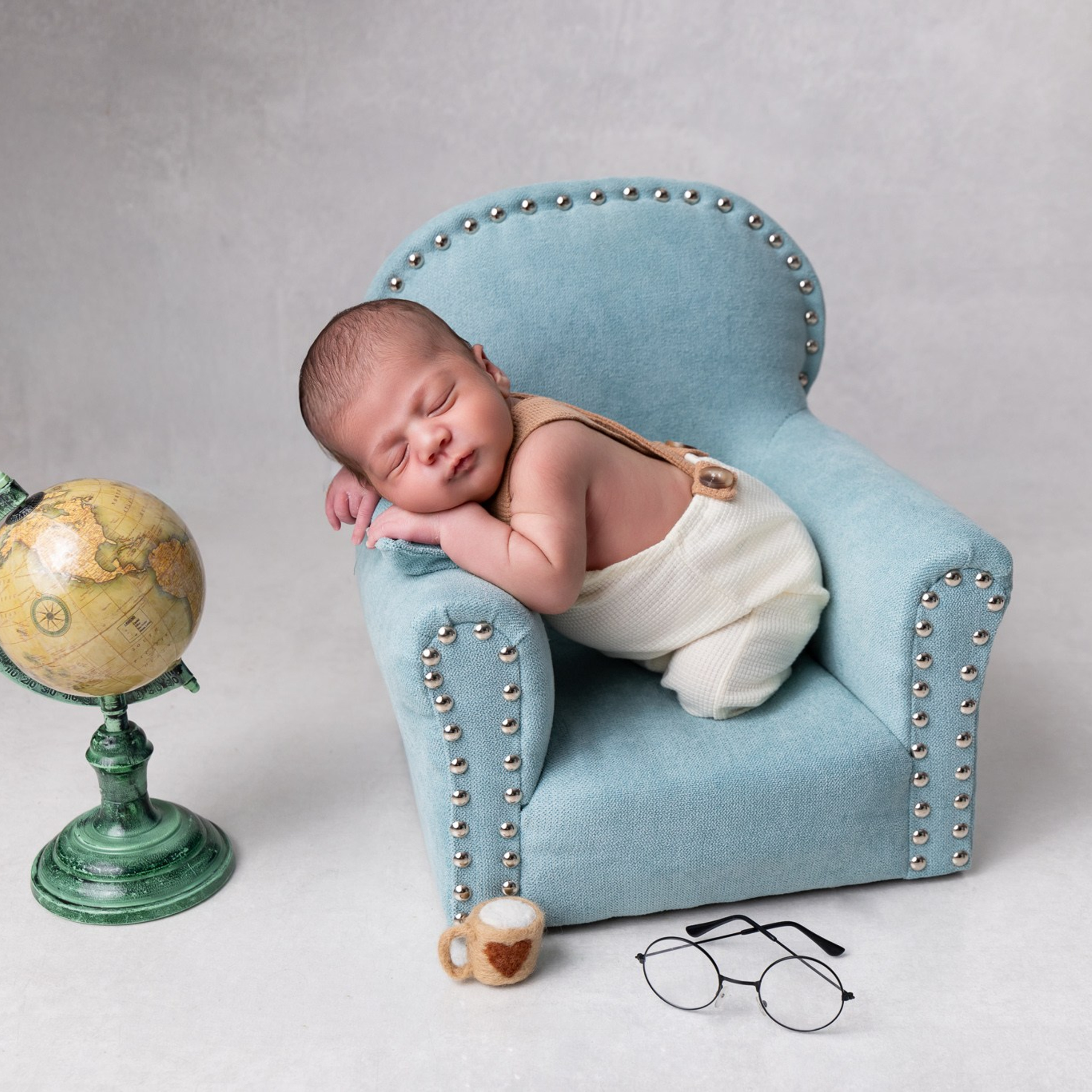 Dante Newborn Photoshoot