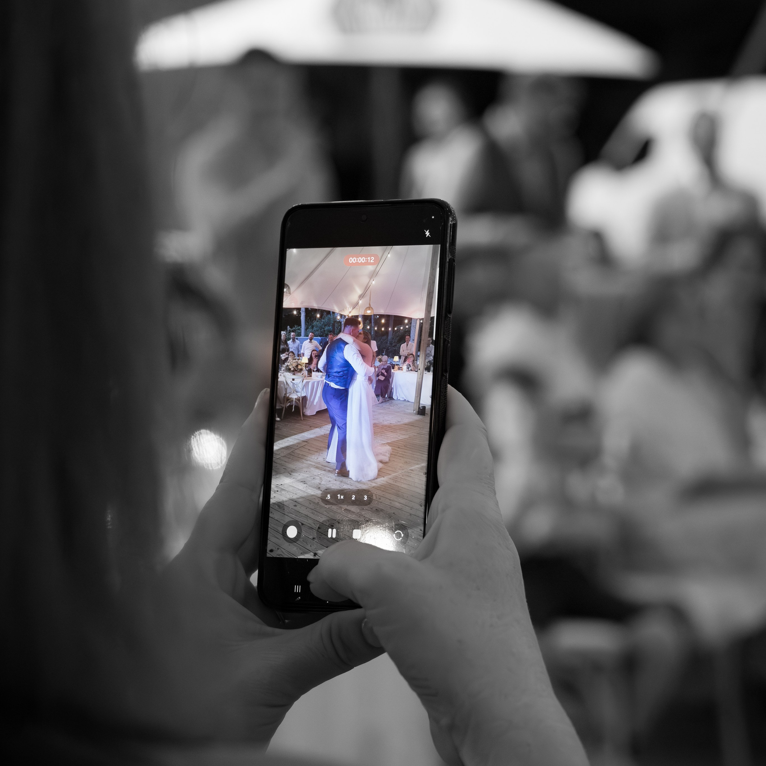 Originele foto van de eerste dans - Kapture Fotografie