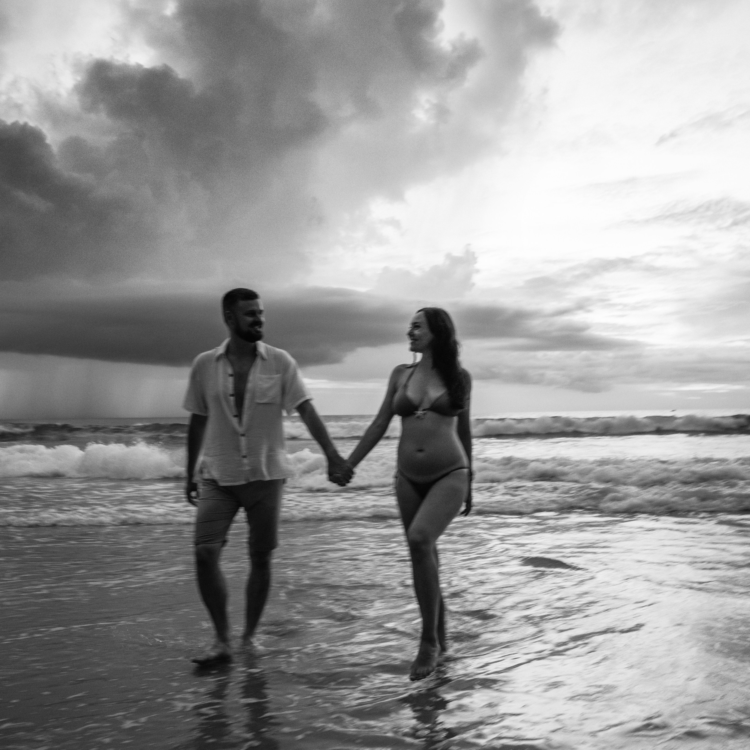 Maternity Beach Photoshoot at Naithon Beach Phuket — Olesya & Sasha