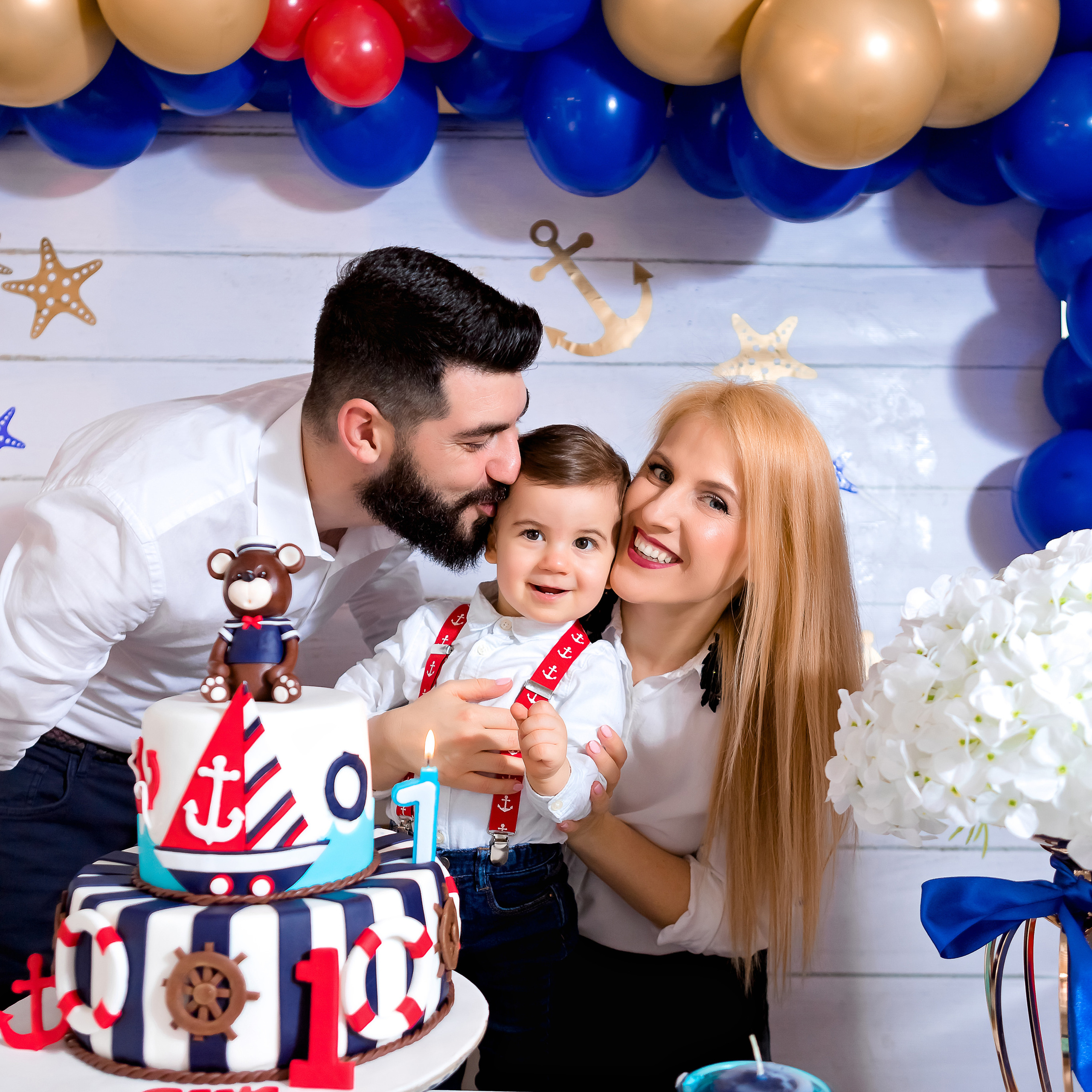 Чеастита ПърВА СВЕЩИЧКА!