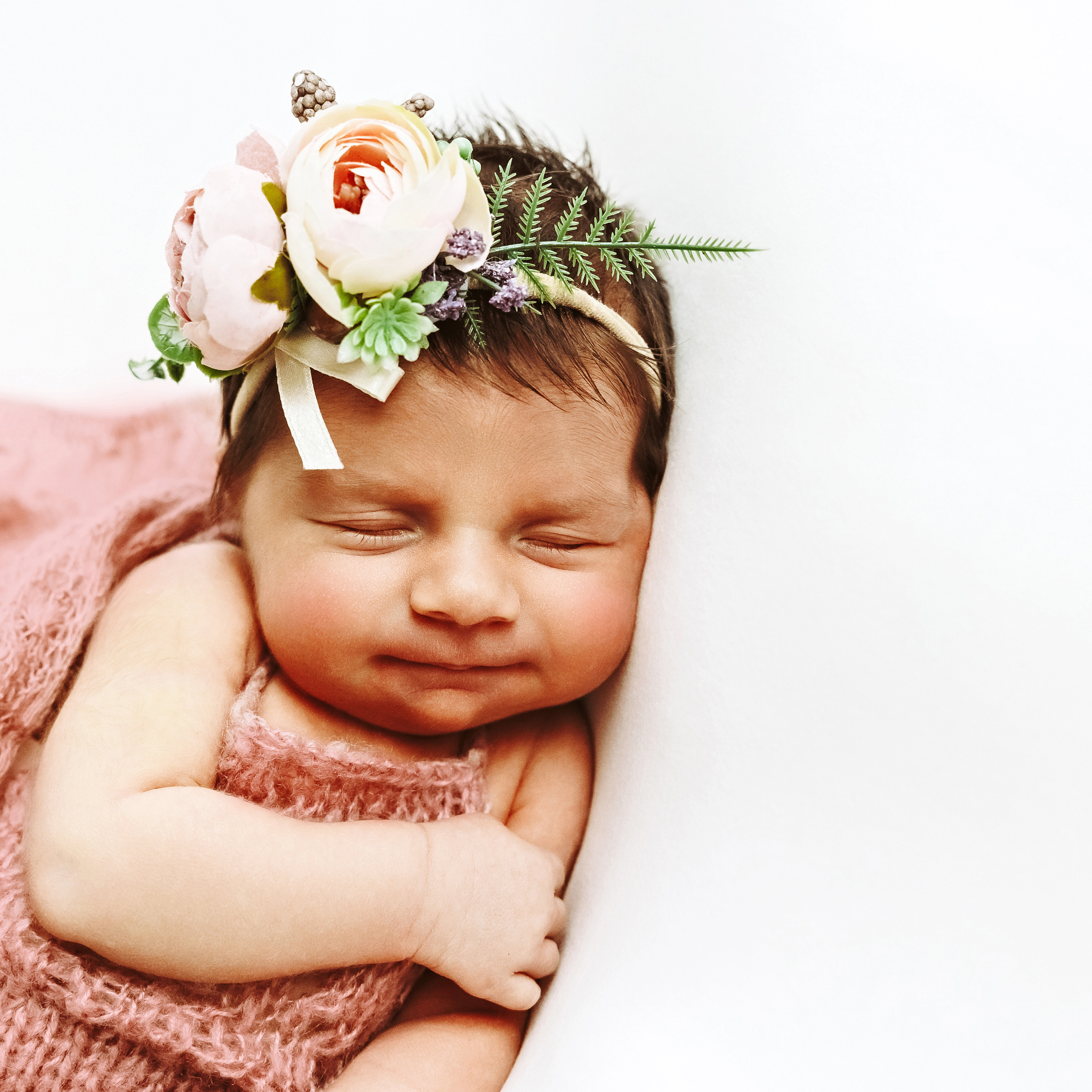 ПРОФЕСИОНАЛНА ФОТОСЕСИЯ newborn