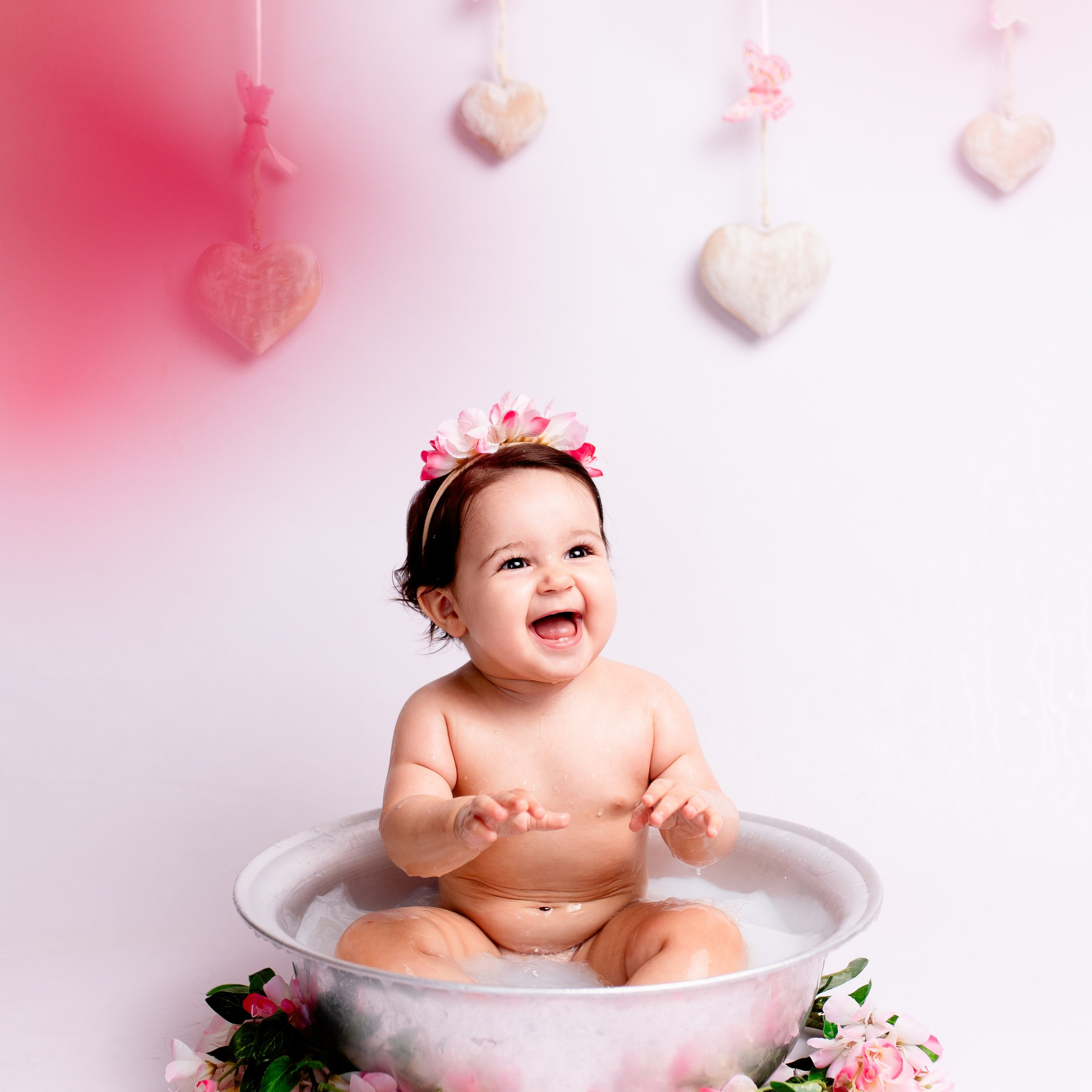 Επαγγελματική φωτογράφιση εγκυμοσύνης και νεογέννητου στη Ρόδο. Φωτογράφος νεογέννητων στη Ρόδο. Φωτογράφιση εγκυμοσύνης