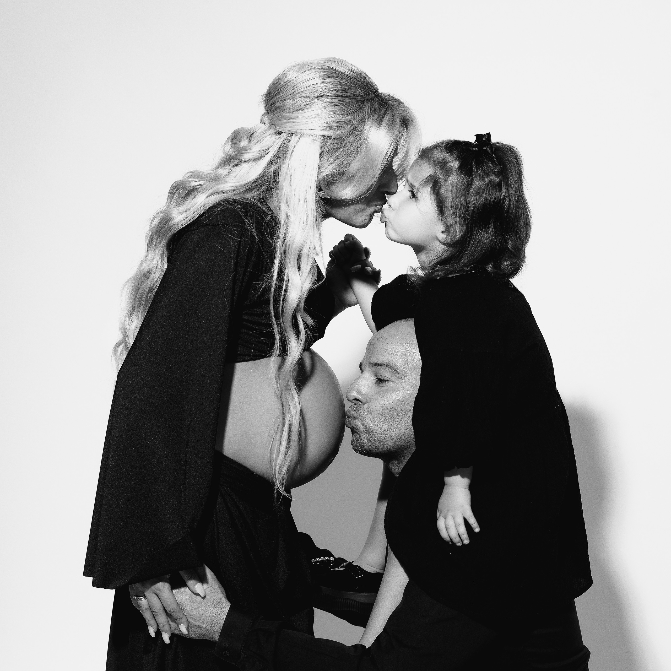 Επαγγελματική φωτογράφιση εγκυμοσύνης και νεογέννητου στη Ρόδο. Φωτογράφος νεογέννητων στη Ρόδο. Φωτογράφιση εγκυμοσύνης