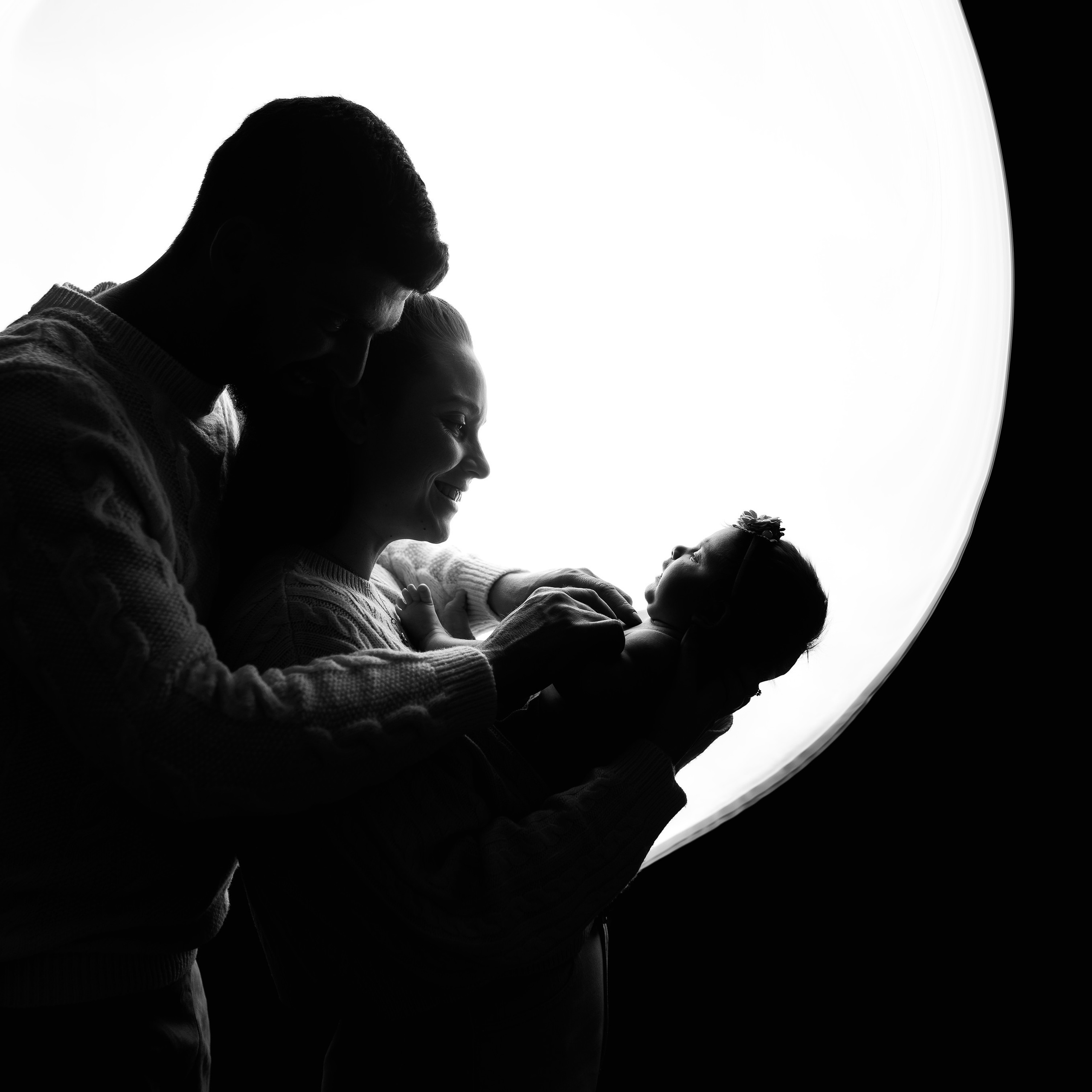 Επαγγελματική φωτογράφιση εγκυμοσύνης και νεογέννητου στη Ρόδο. Φωτογράφος νεογέννητων στη Ρόδο. Φωτογράφιση εγκυμοσύνης