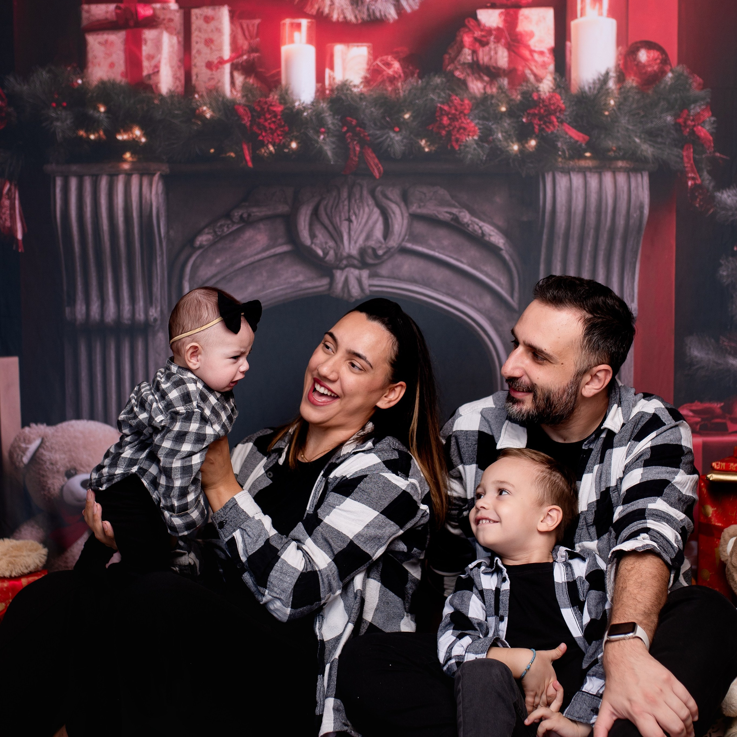 Επαγγελματική φωτογράφιση εγκυμοσύνης και νεογέννητου στη Ρόδο. Φωτογράφος νεογέννητων στη Ρόδο. Φωτογράφιση εγκυμοσύνης