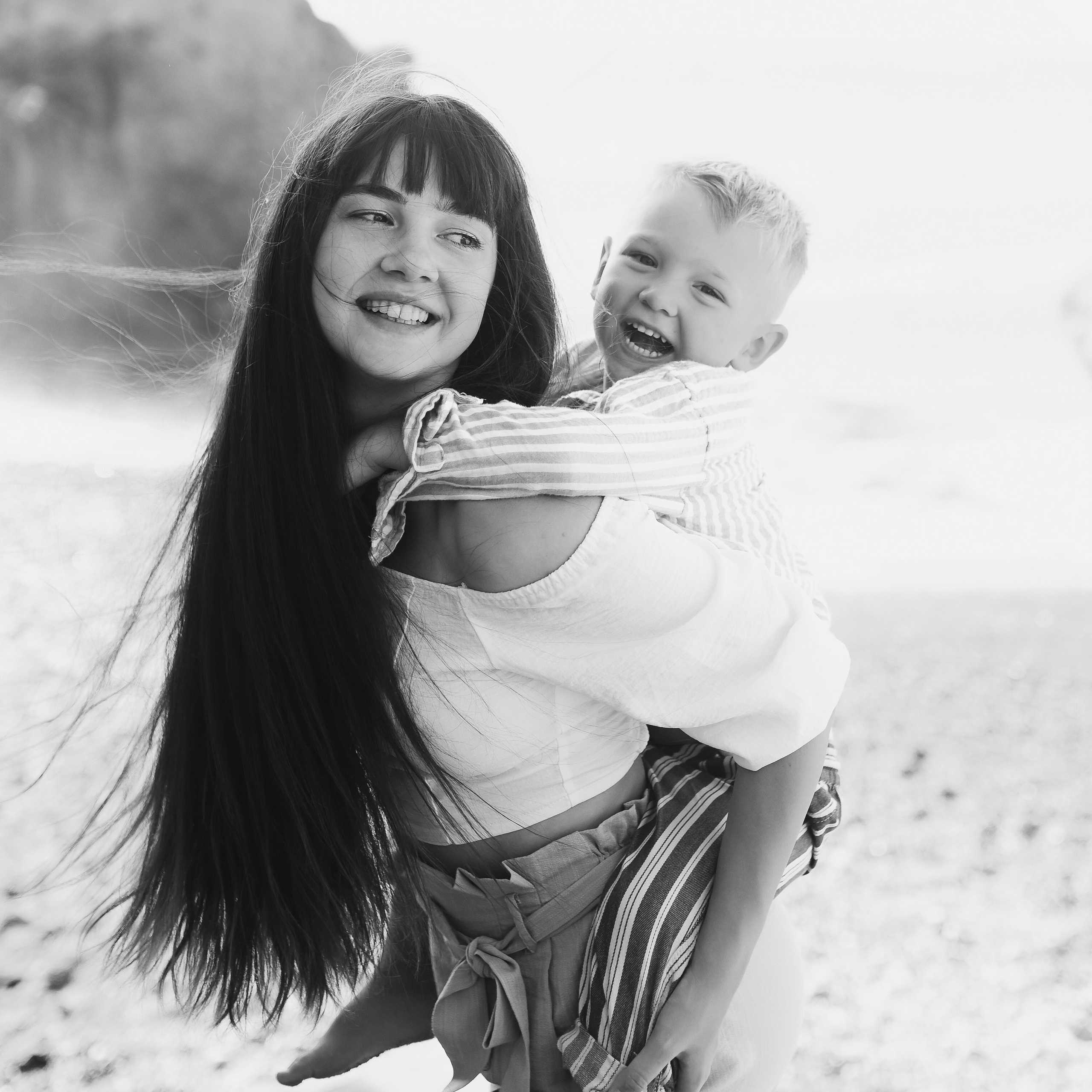 Family Photoshoot Rhodes. Φωτογράφος νεογέννητων στη Ρόδο. Φωτογράφιση εγκυμοσύνης