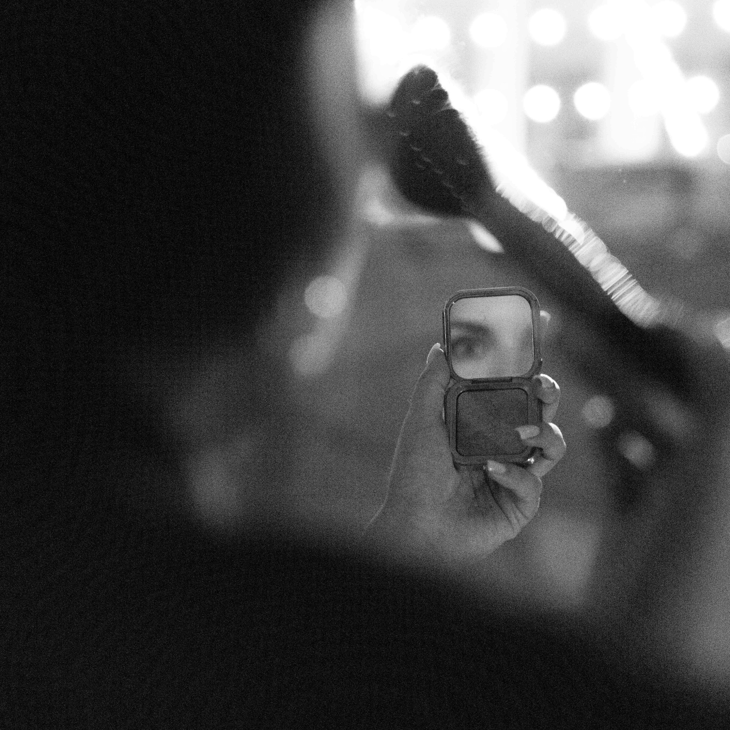 Séance photo personnelle d’Amina au Palais de Tokyo. Photographe à Paris