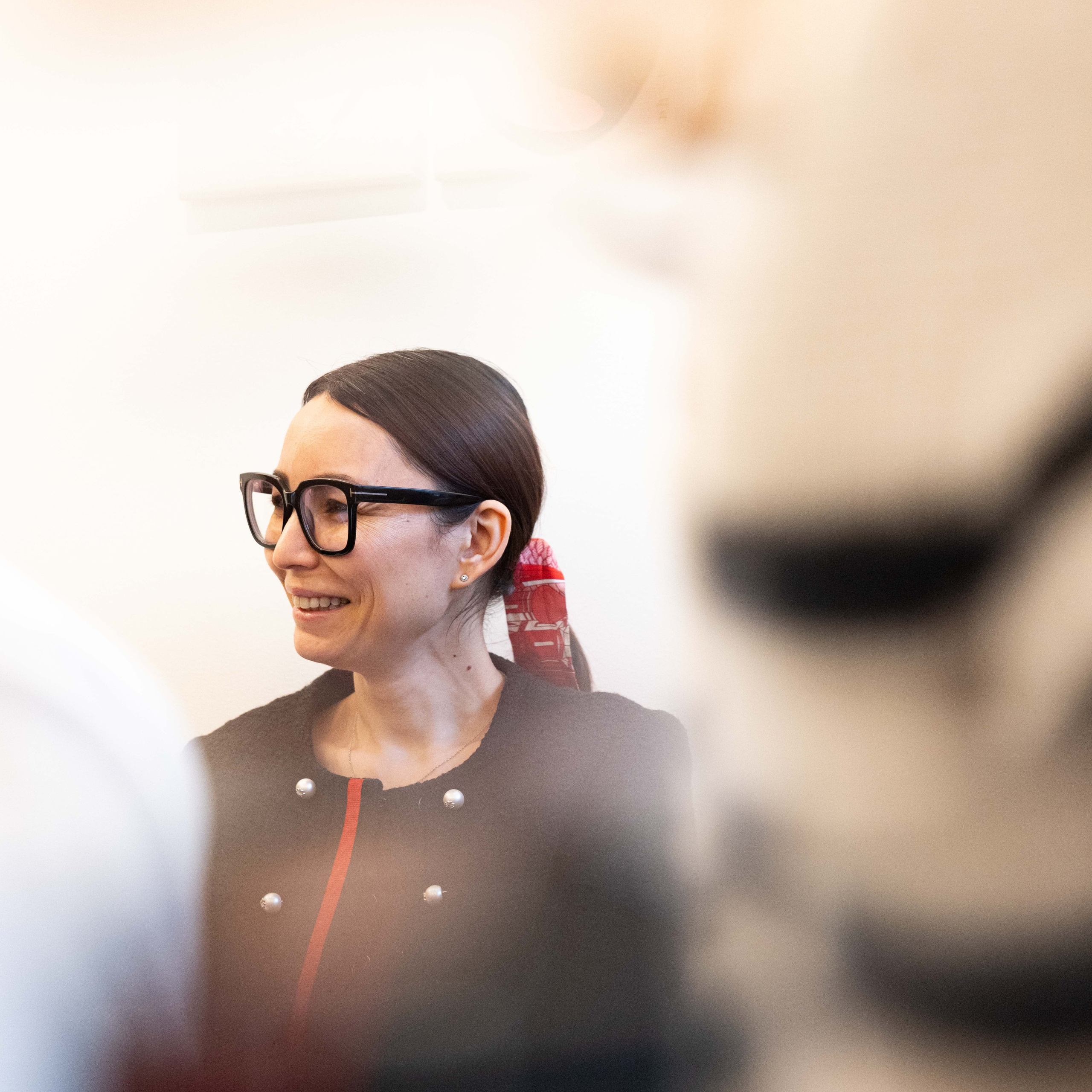 Une conférence sur le surréalisme dans l’espace Lampe. Photographe à Paris