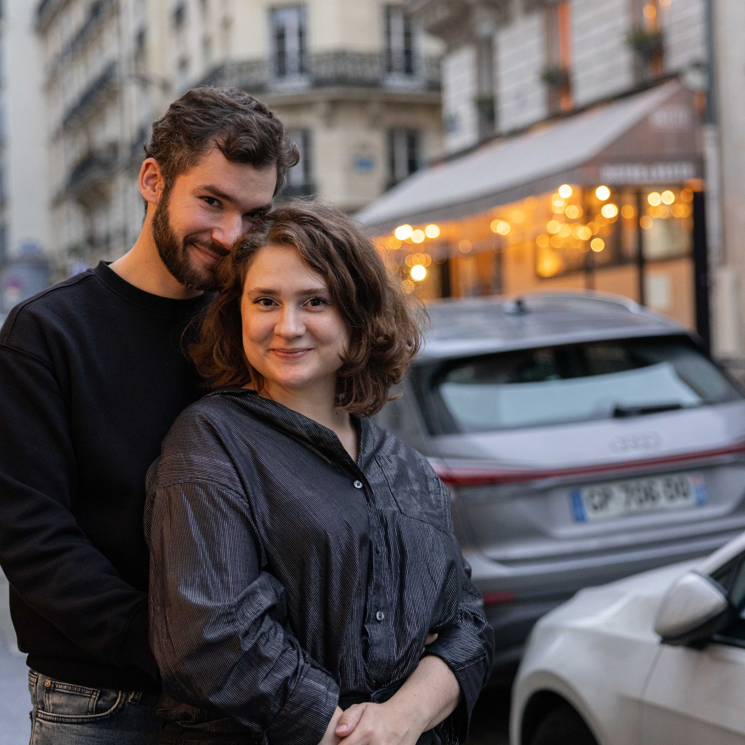 Une conférence sur le surréalisme dans l’espace Lampe. Photographe à Paris