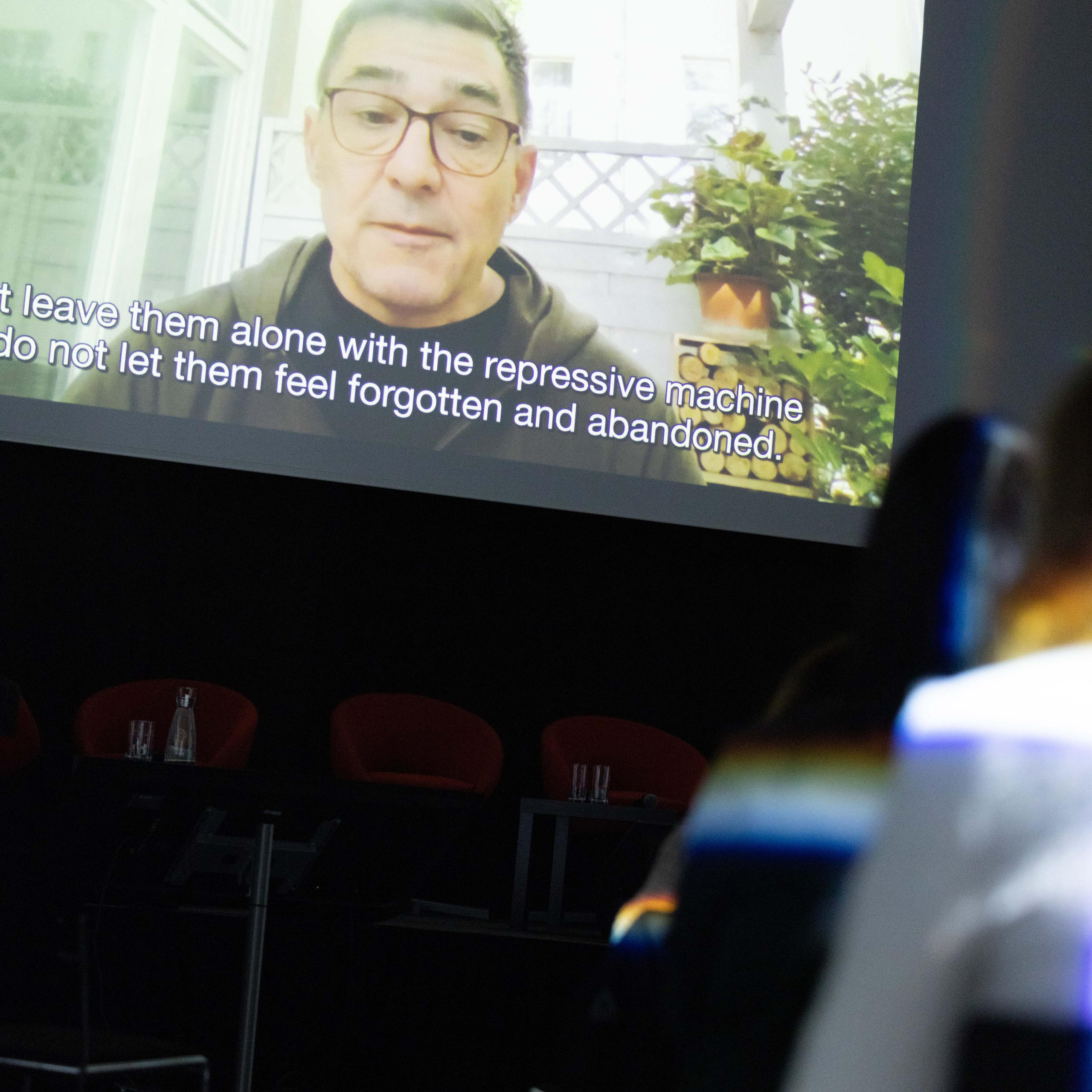 Conférence sur les prisonniers politiques, Vienne. Photographe à Paris