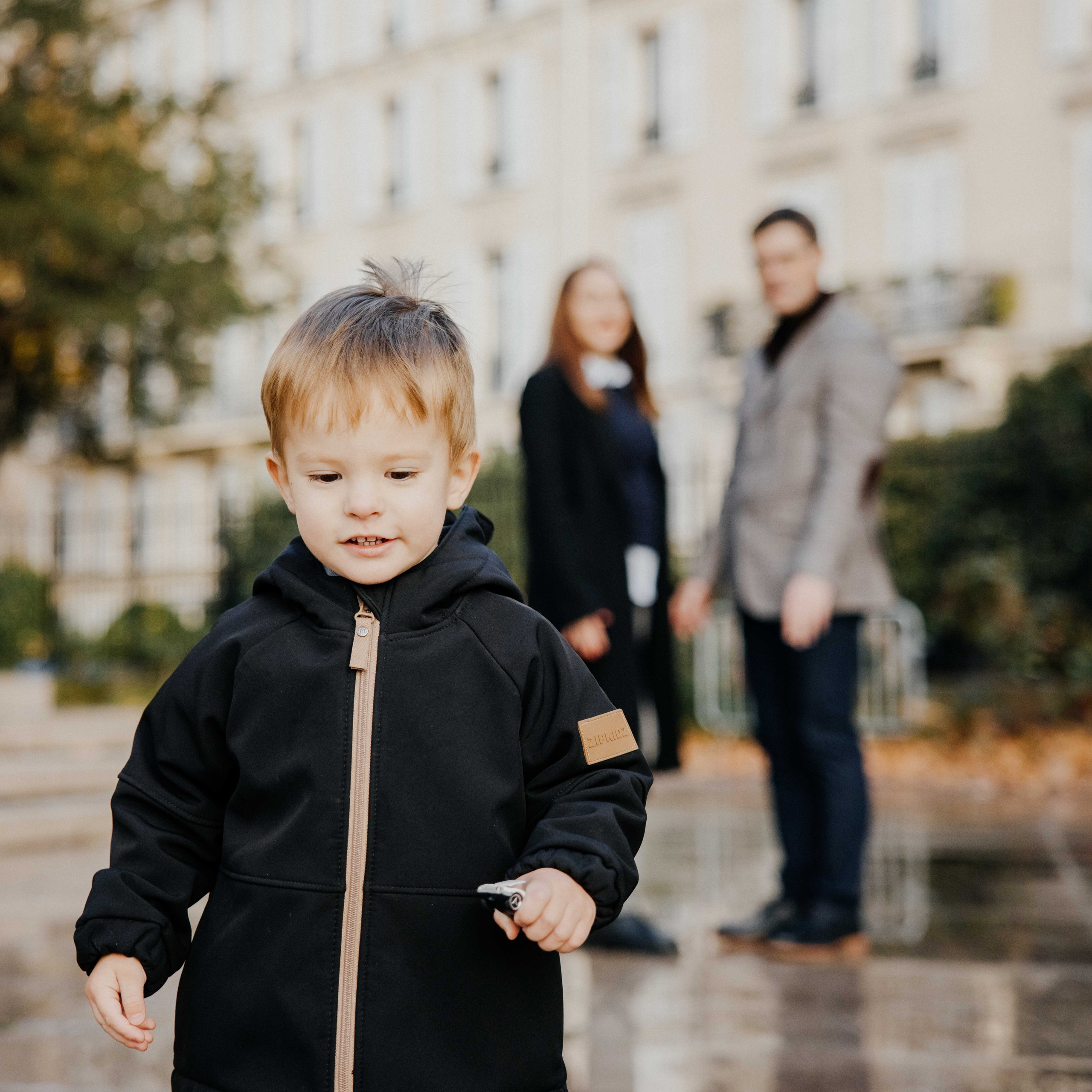 Leo in Paris / family shooting. Photographe à Paris
