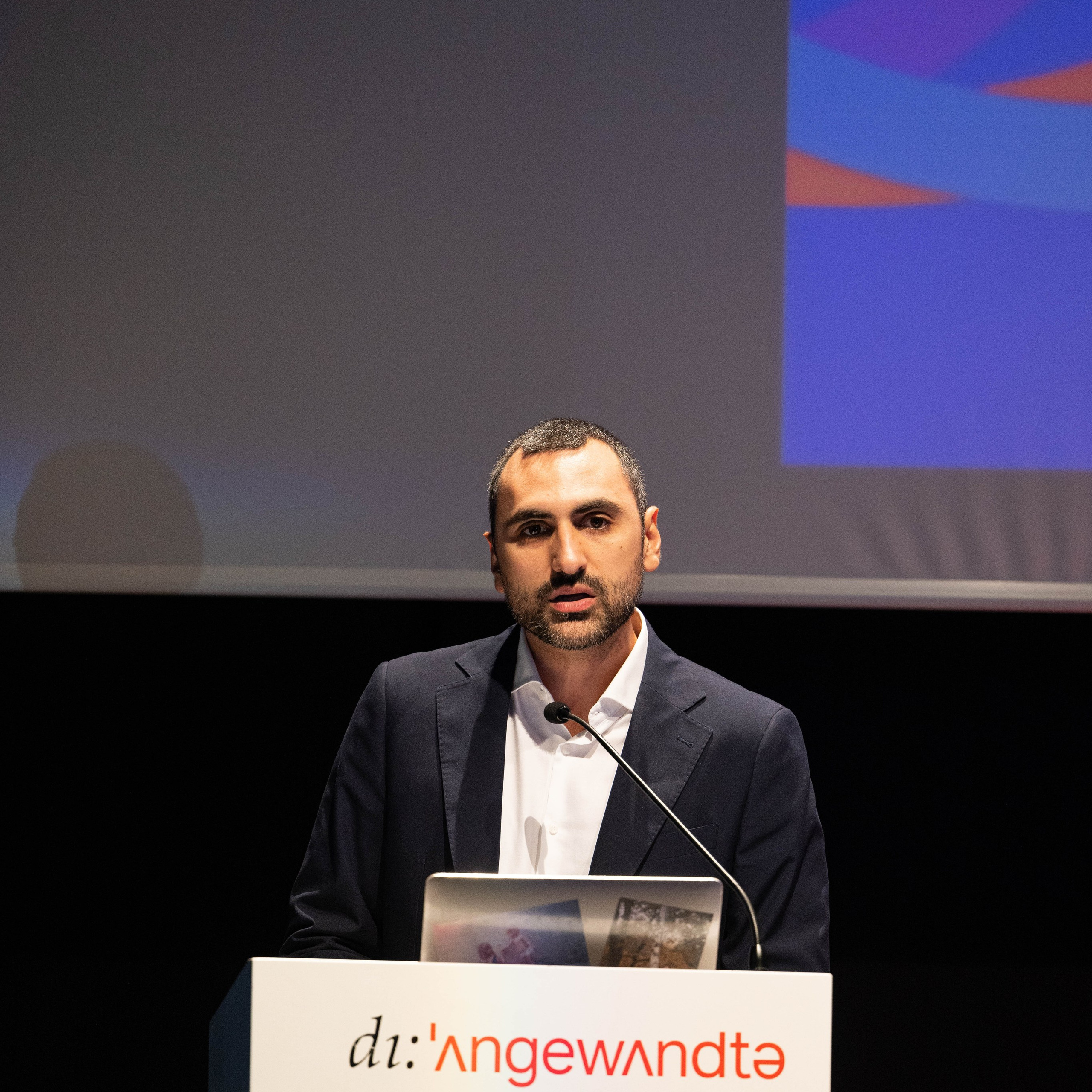 Conférence sur les prisonniers politiques, Vienne. Photographe à Paris