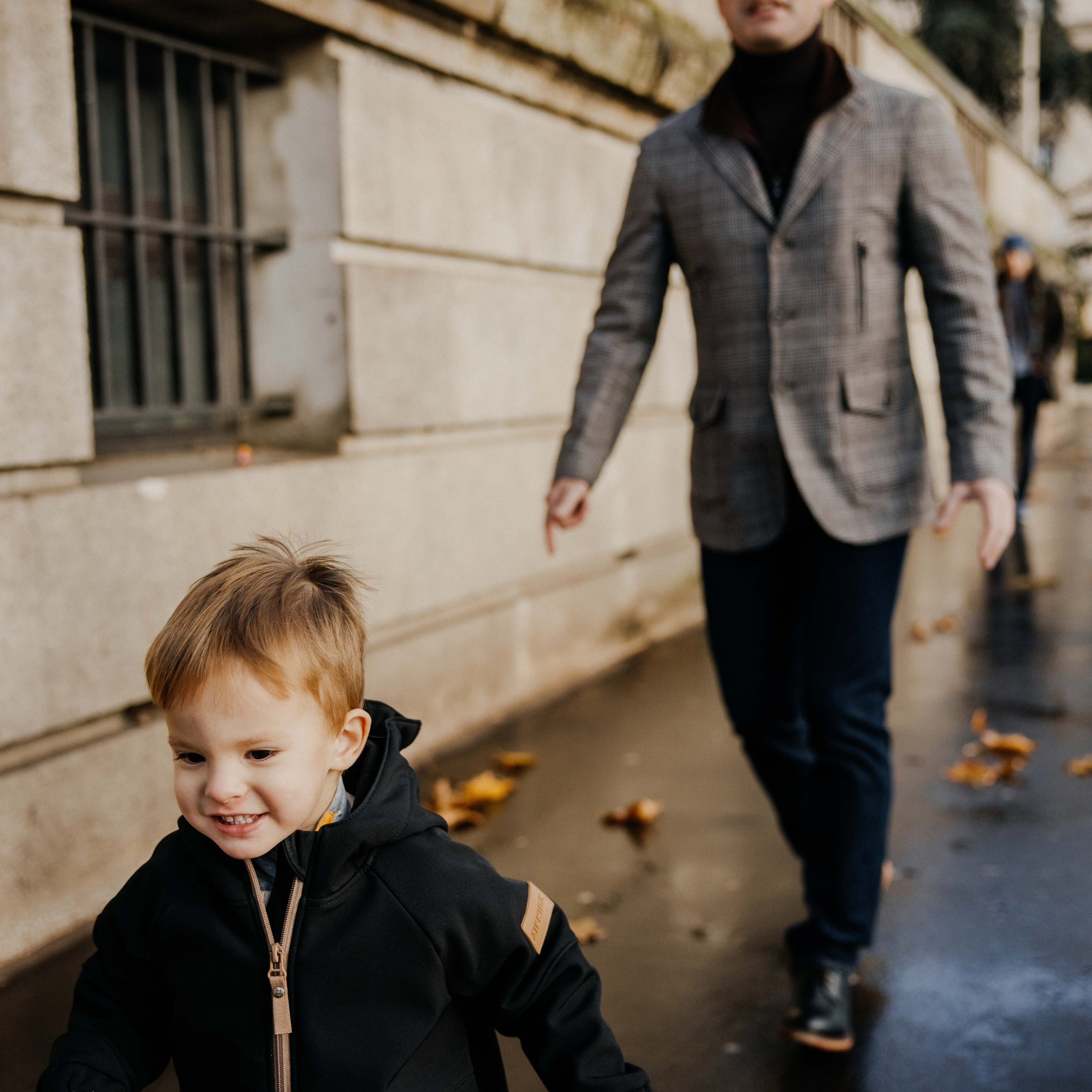 Leo in Paris / family shooting. Photographe à Paris