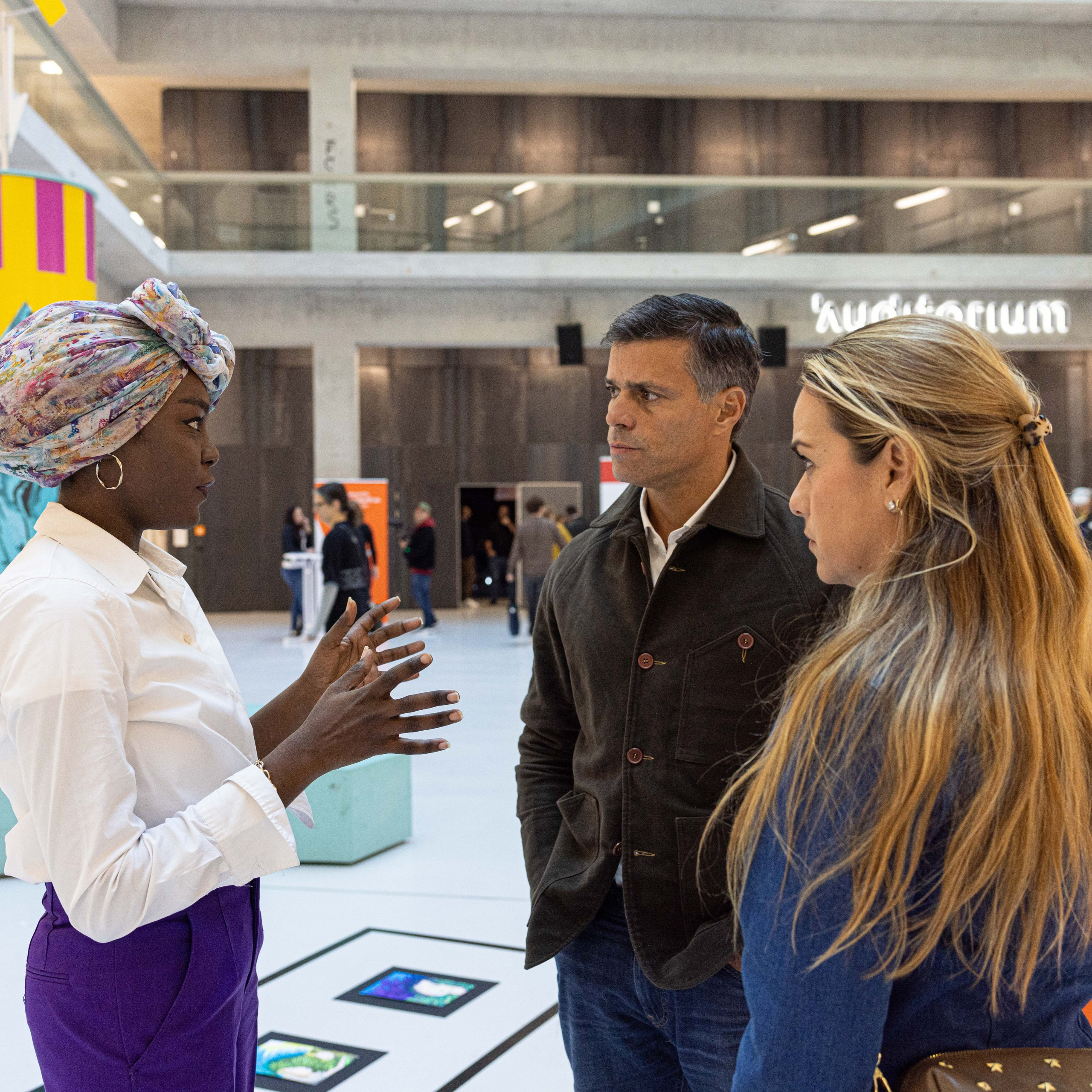 Conférence sur les prisonniers politiques, Vienne. Photographe à Paris