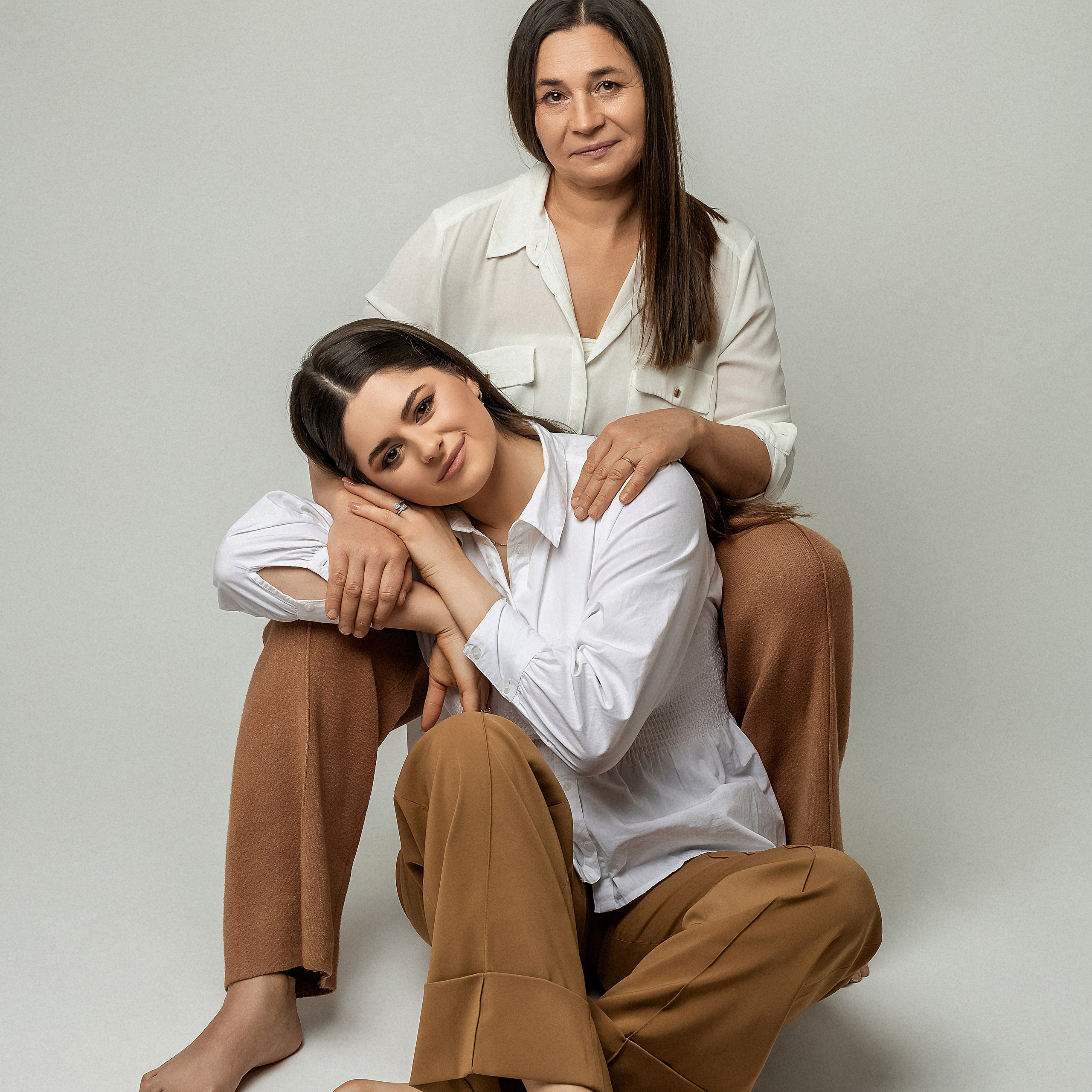 RECENZII. Fotograf de familie la Ungheni și Reggio-Emilia, Alessia Slivca