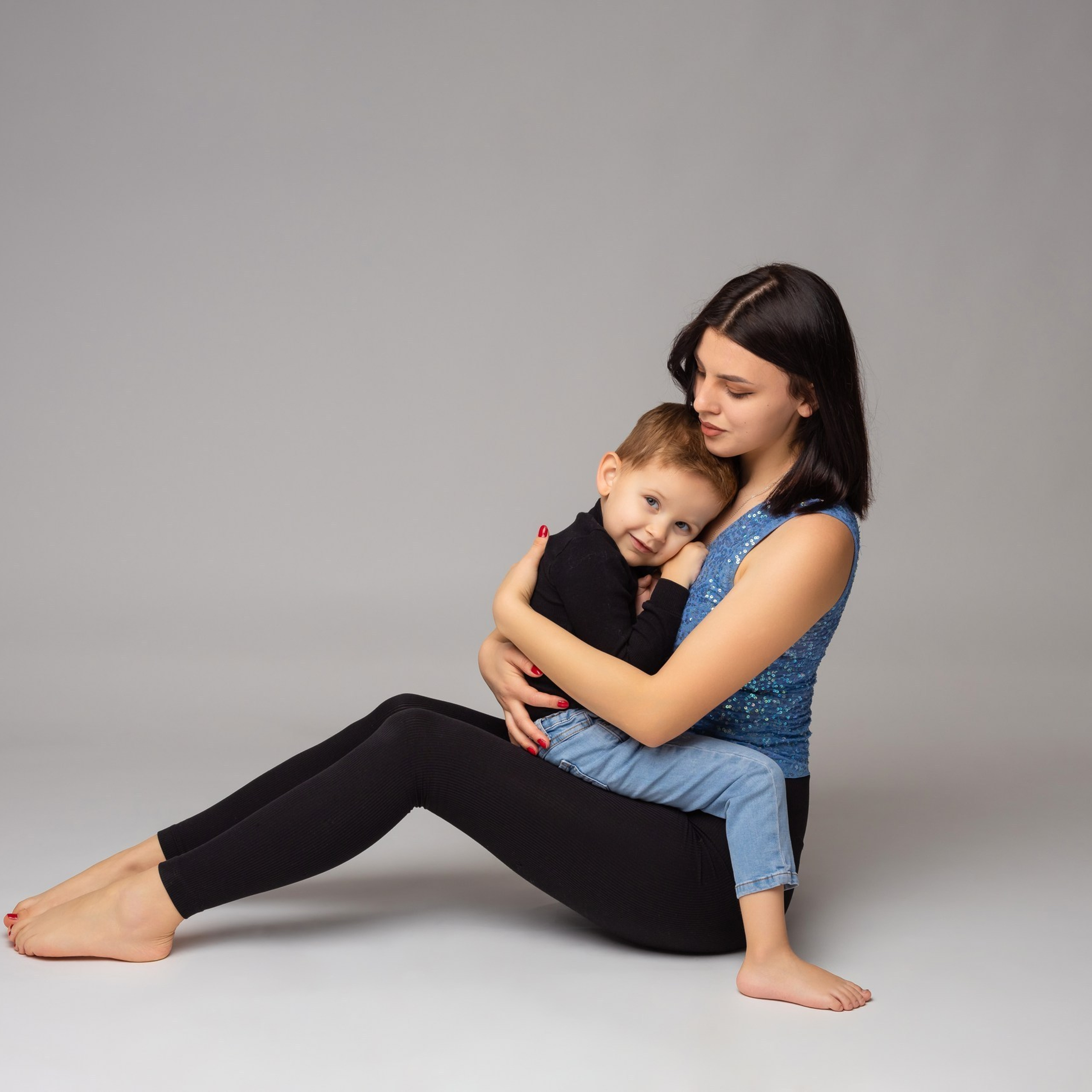 RECENZII. Fotograf de familie la Ungheni și Reggio-Emilia, Alessia Slivca