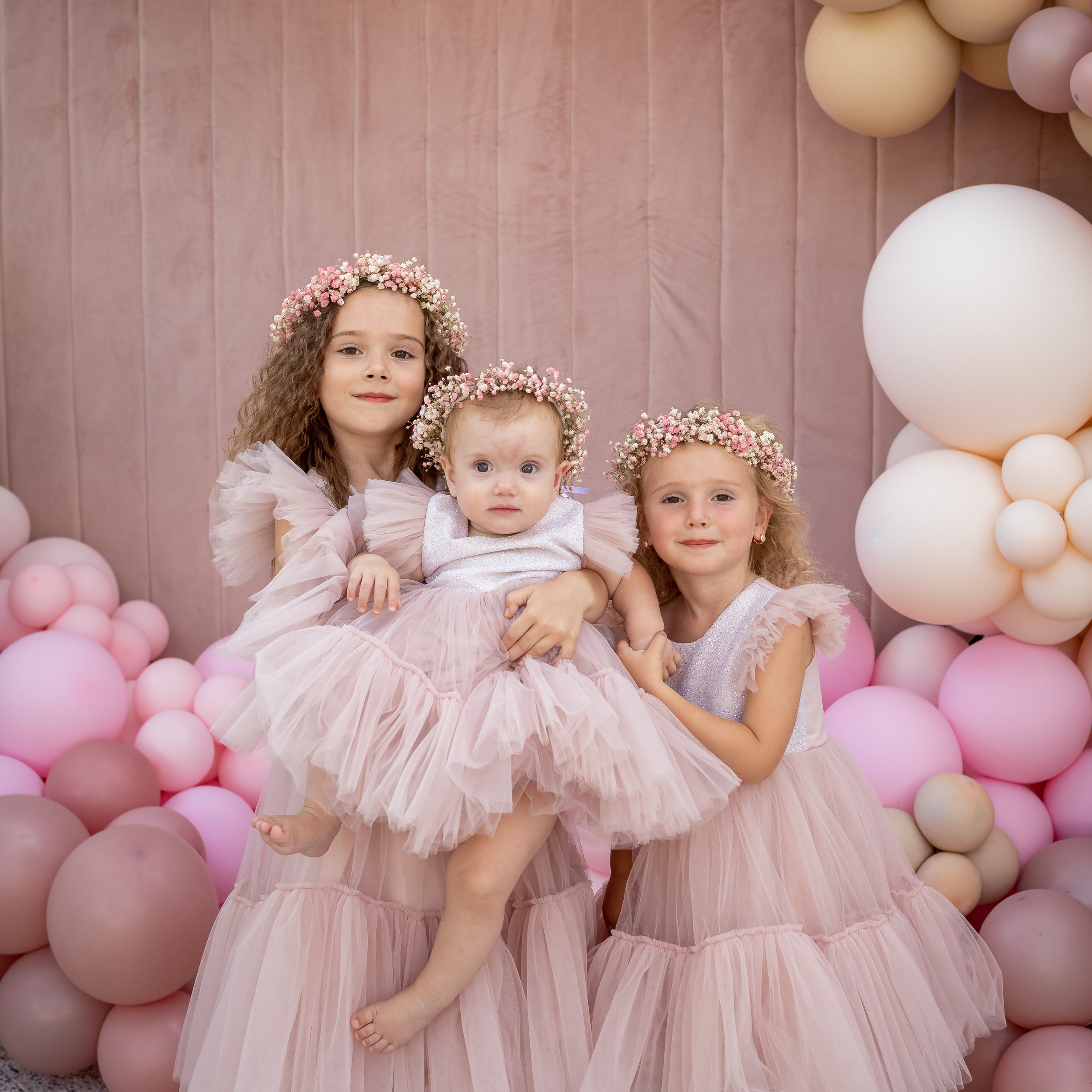 RECENZII. Fotograf de familie la Ungheni și Reggio-Emilia, Alessia Slivca