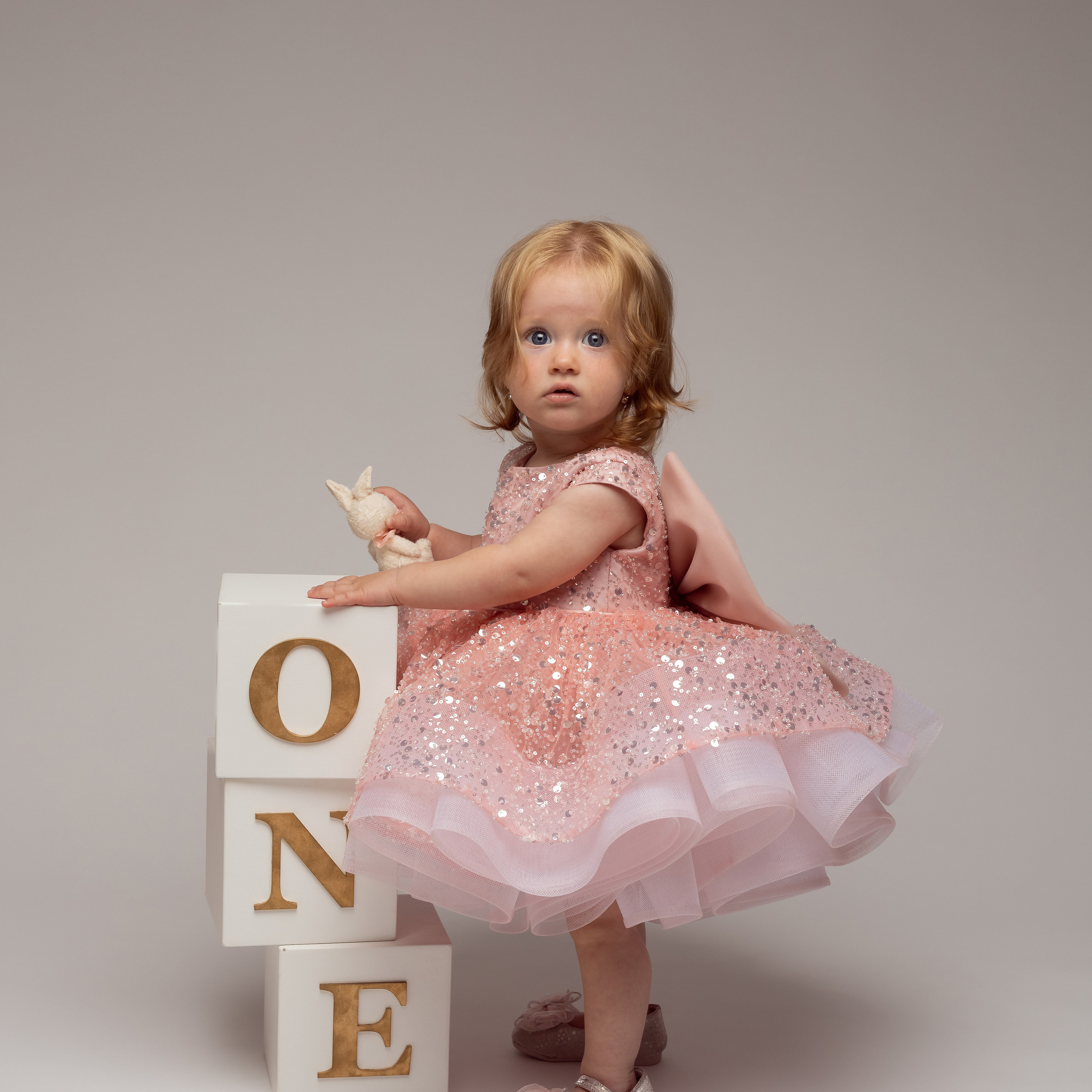 RECENZII. Fotograf de familie la Ungheni și Reggio-Emilia, Alessia Slivca