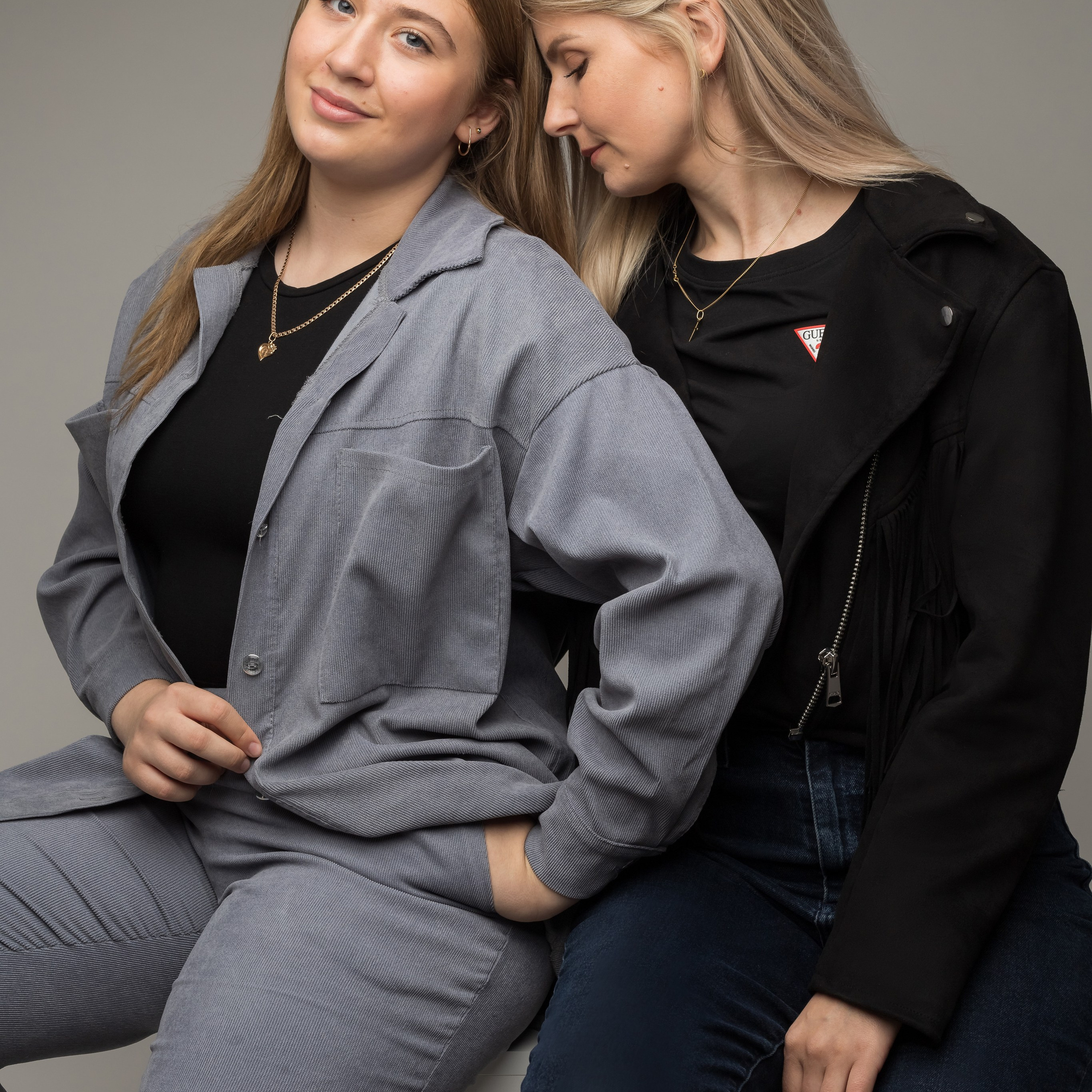 RECENZII. Fotograf de familie la Ungheni și Reggio-Emilia, Alessia Slivca