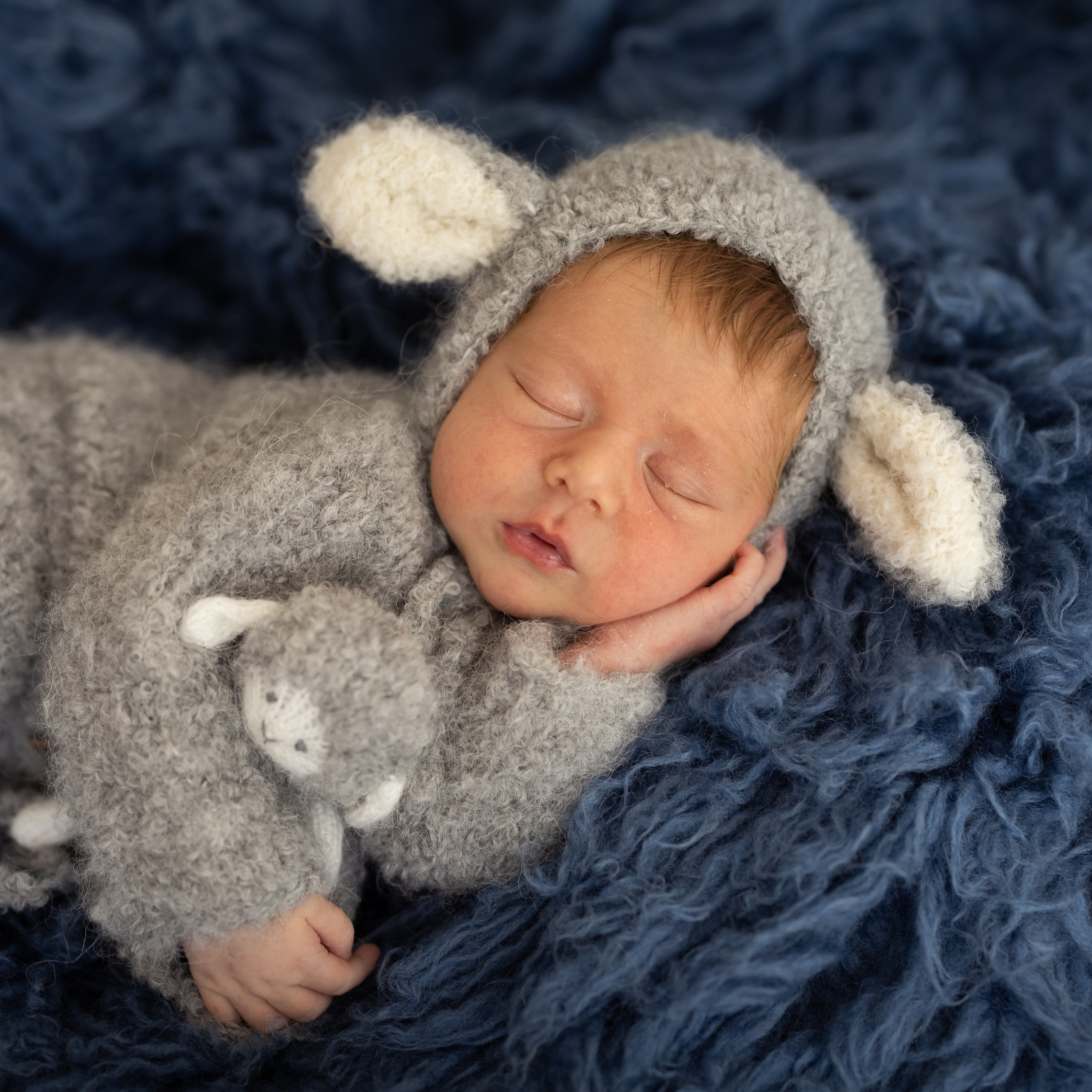 RECENZII. Fotograf de familie la Ungheni și Reggio-Emilia, Alessia Slivca