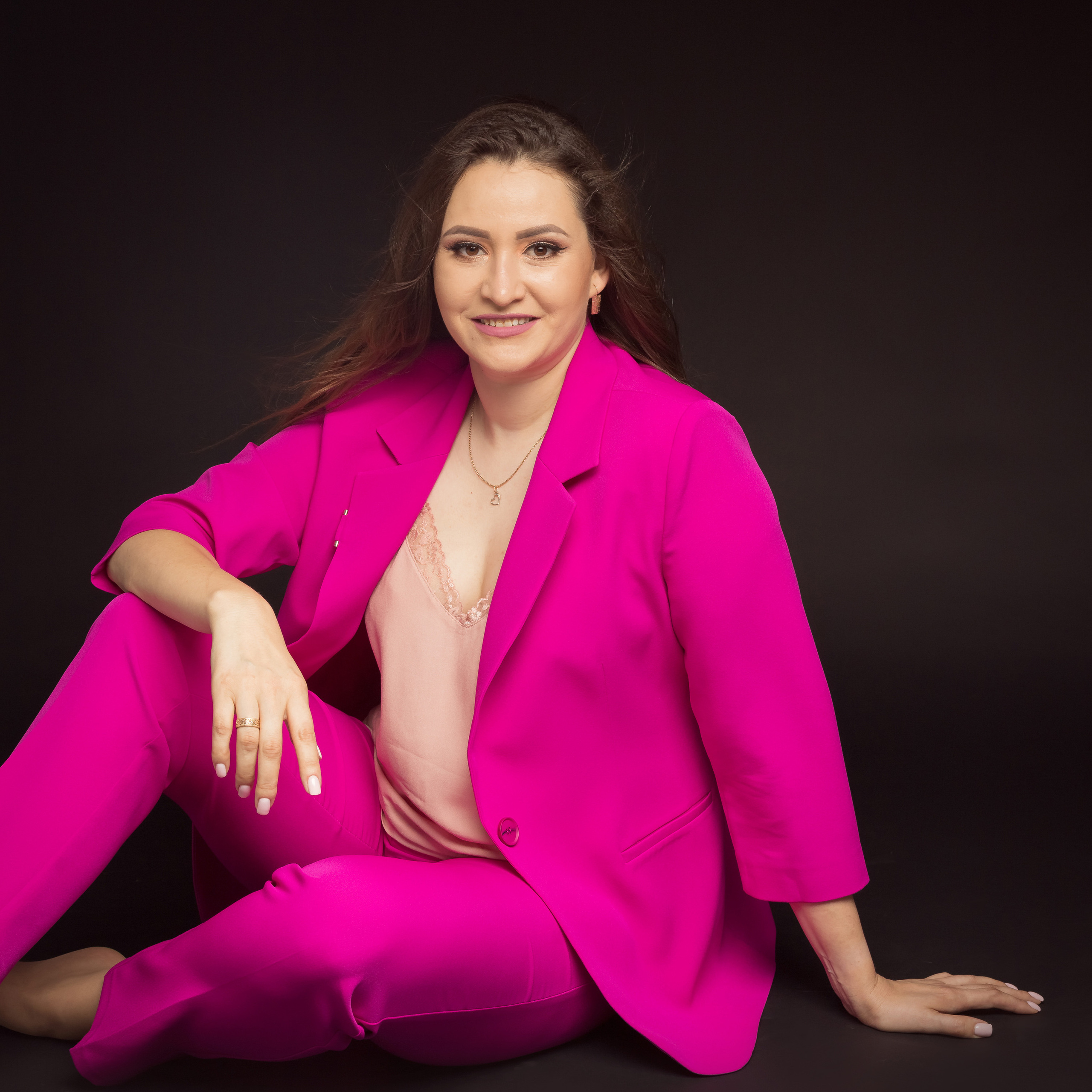 RECENZII. Fotograf de familie la Ungheni și Reggio-Emilia, Alessia Slivca