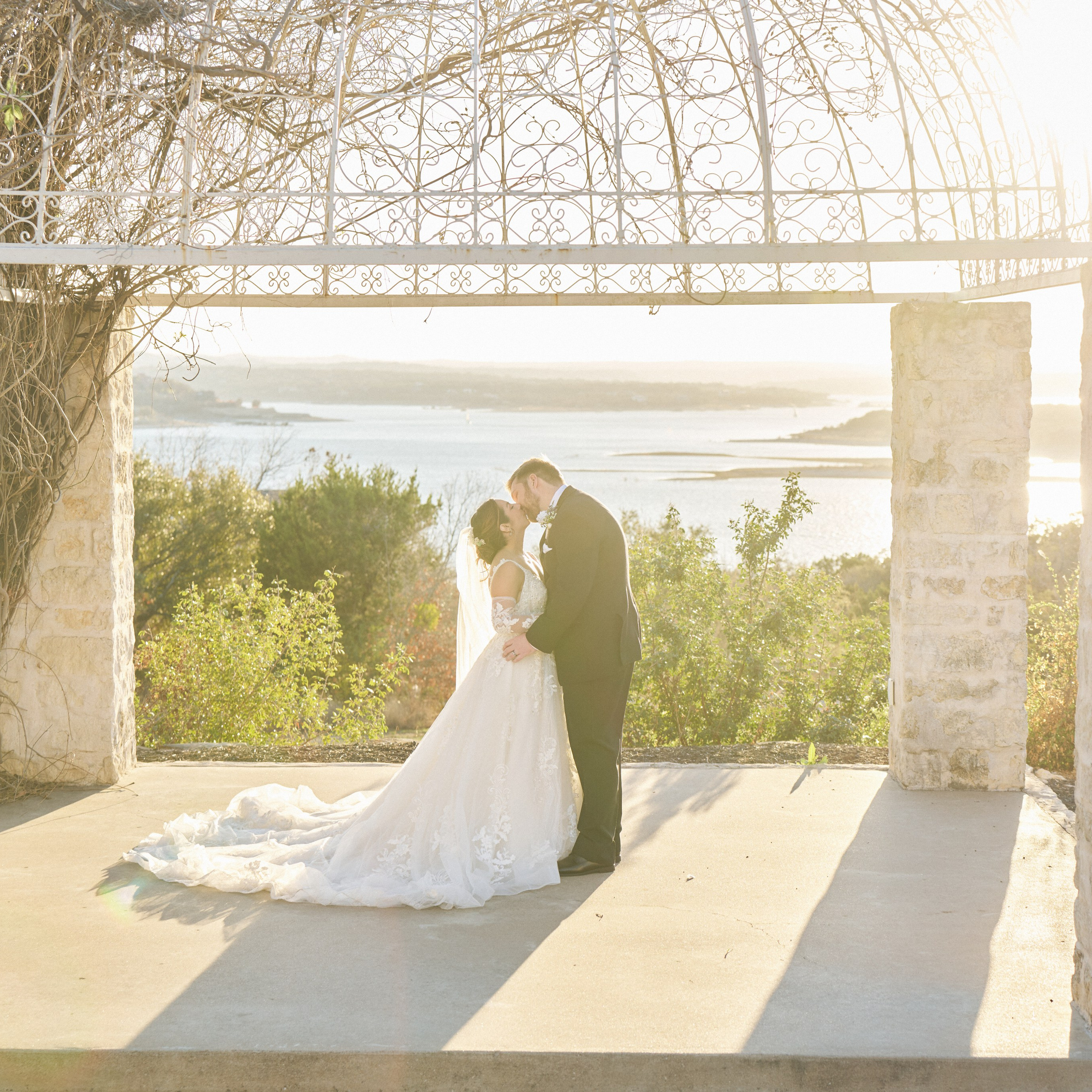 Kristine & Ryan, Austin, Vintage Villas