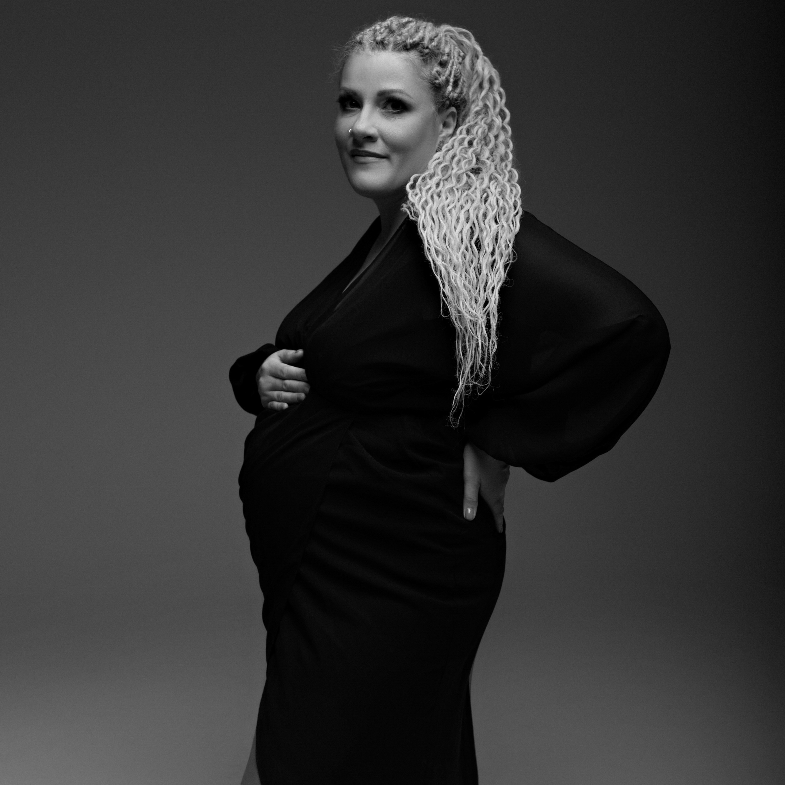 Recenzie. Krása tehotenstva v objektíve — Maria Milosovic, tehotenská fotografka