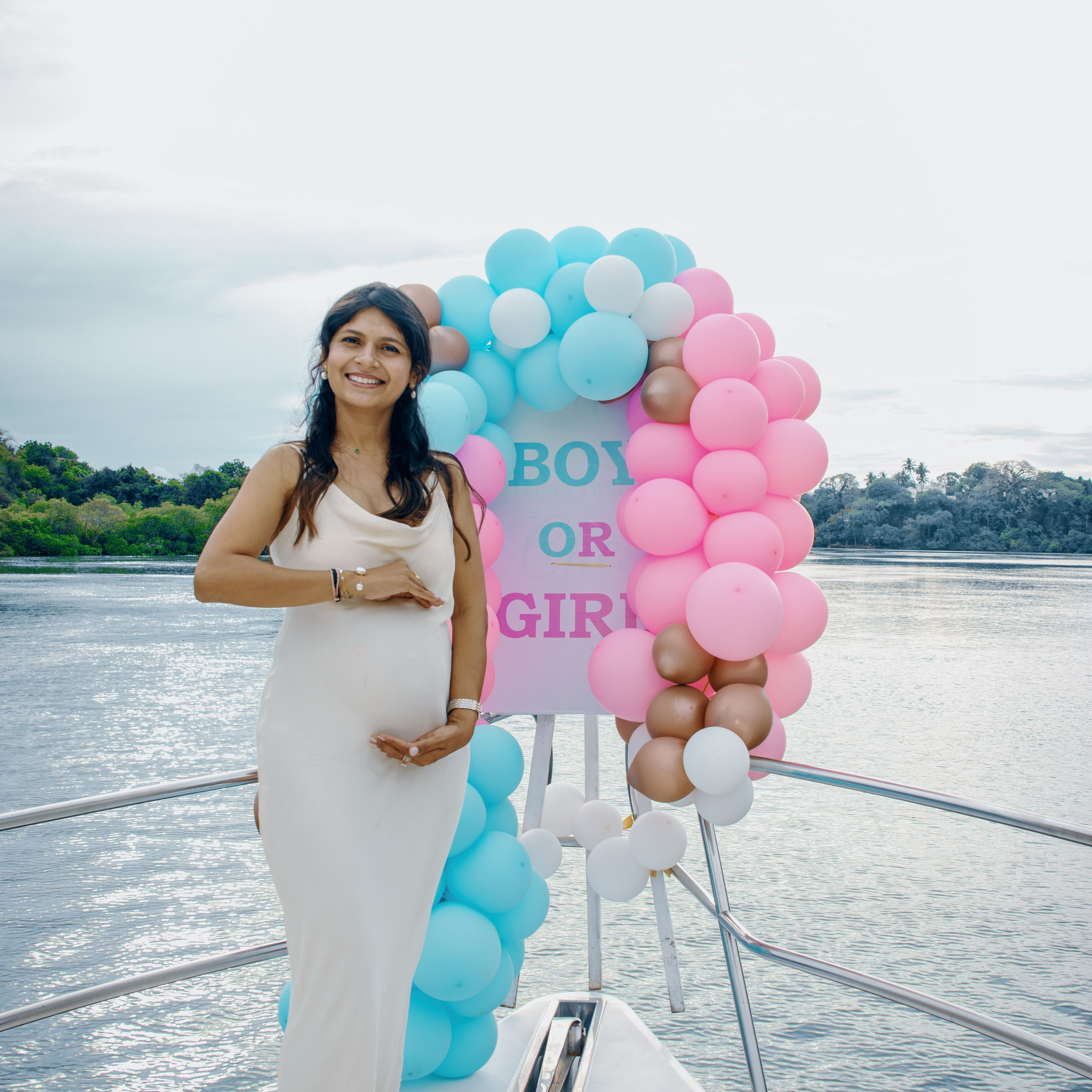 Gender Reveal Yacht Shoot