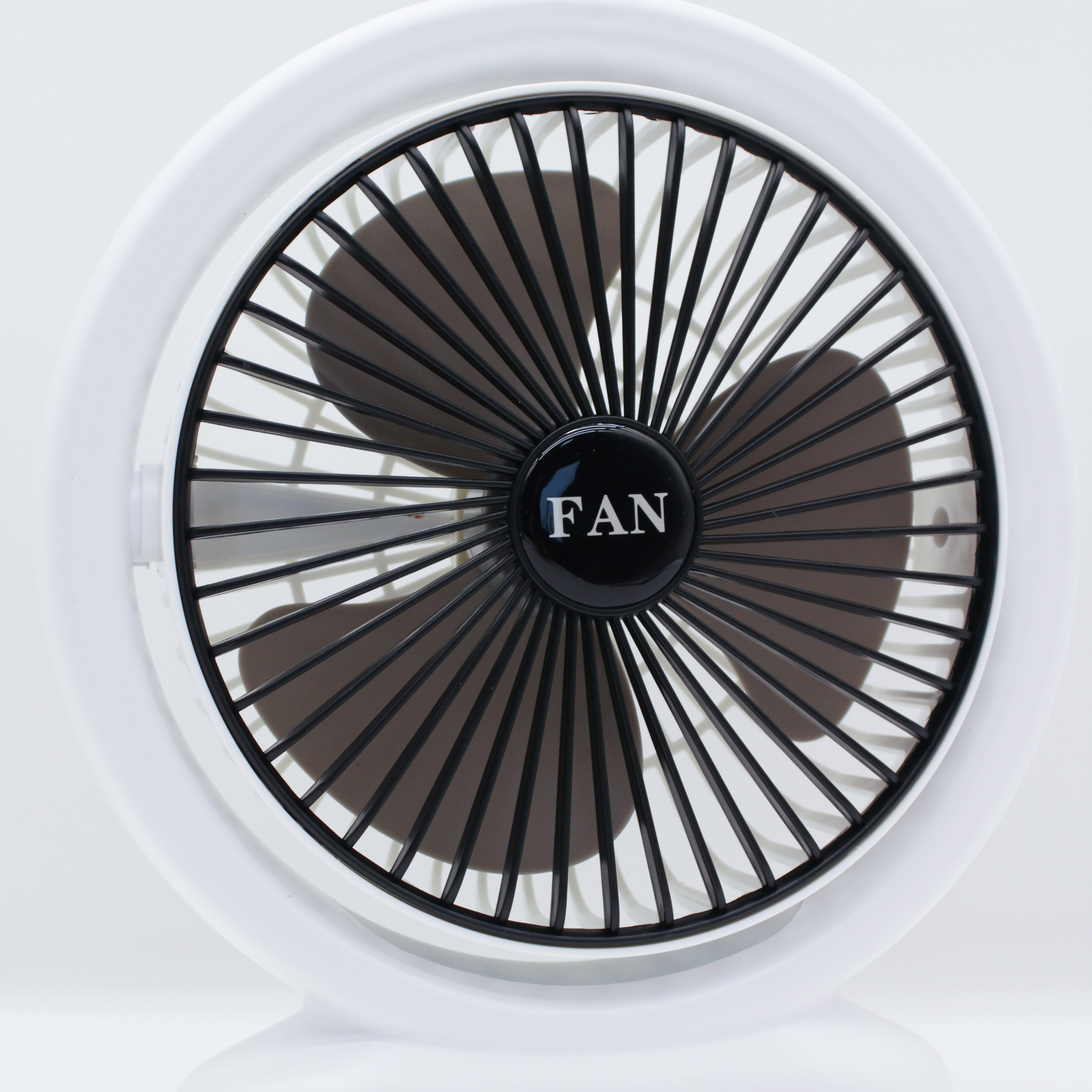 Электроника и канцтовары. LÄTT LIV