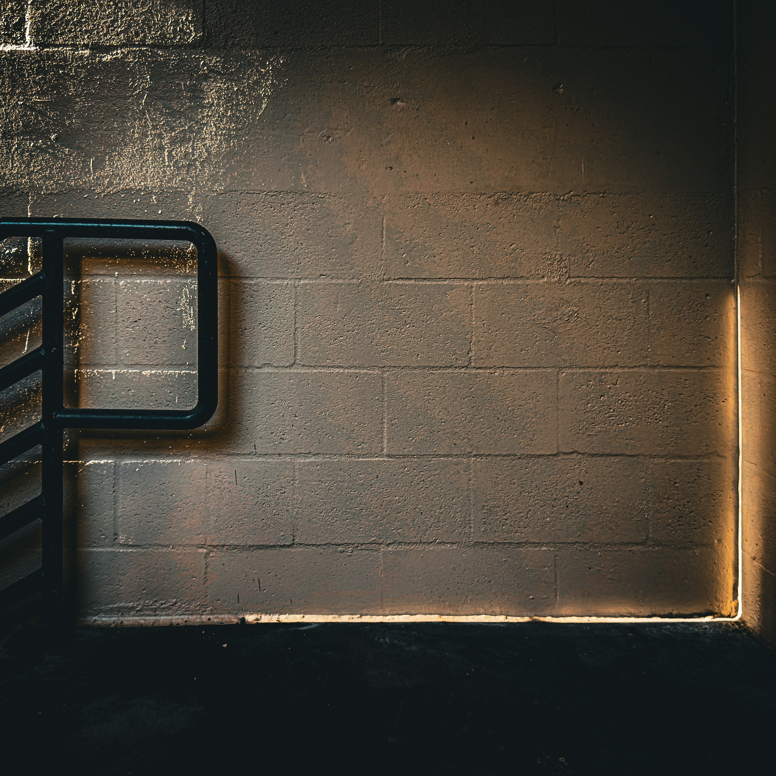 LOOKING AGAIN. Julia Kantor | Architecture & Abstract Photographer