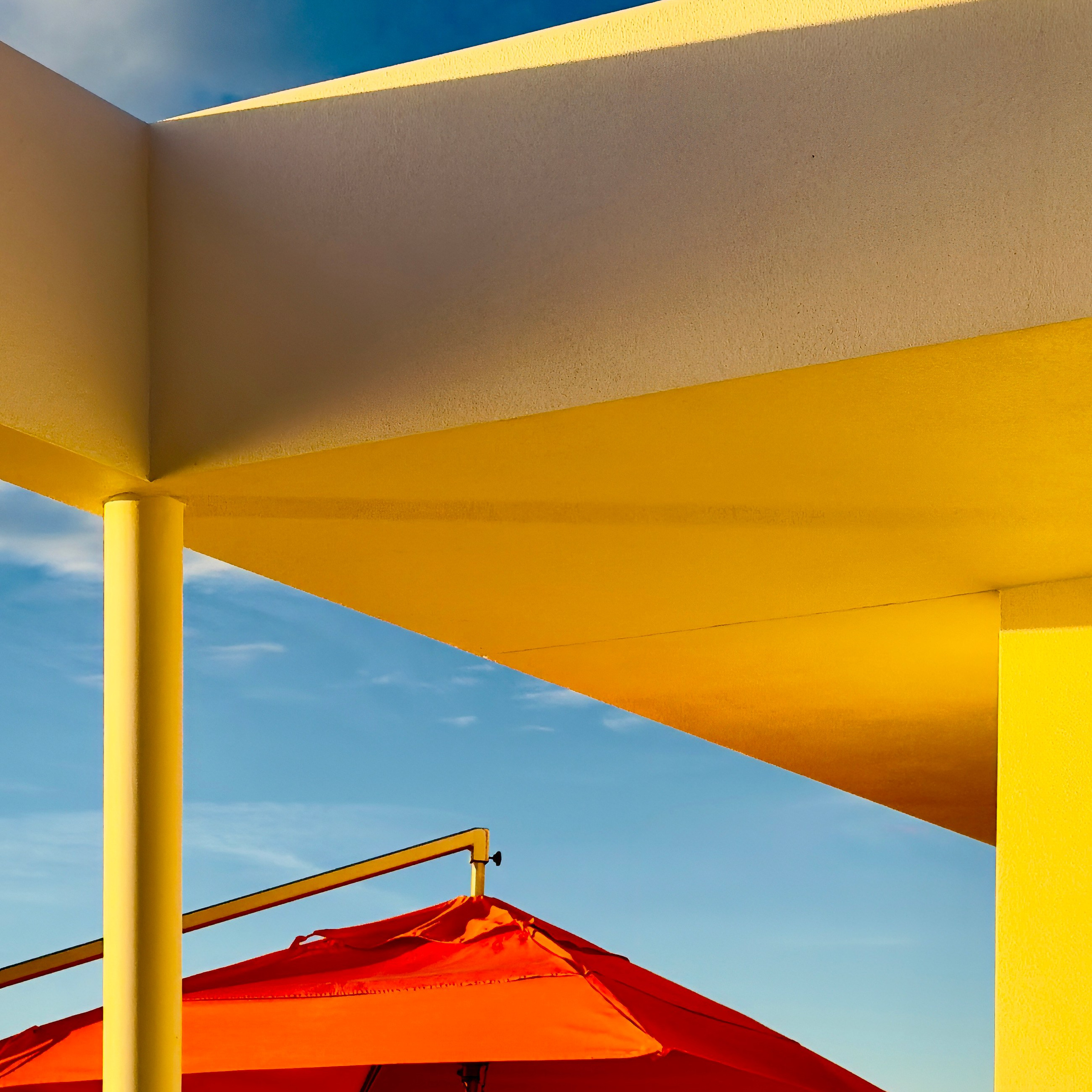 COLOR FIELD. Julia Kantor | Architecture & Abstract Photographer