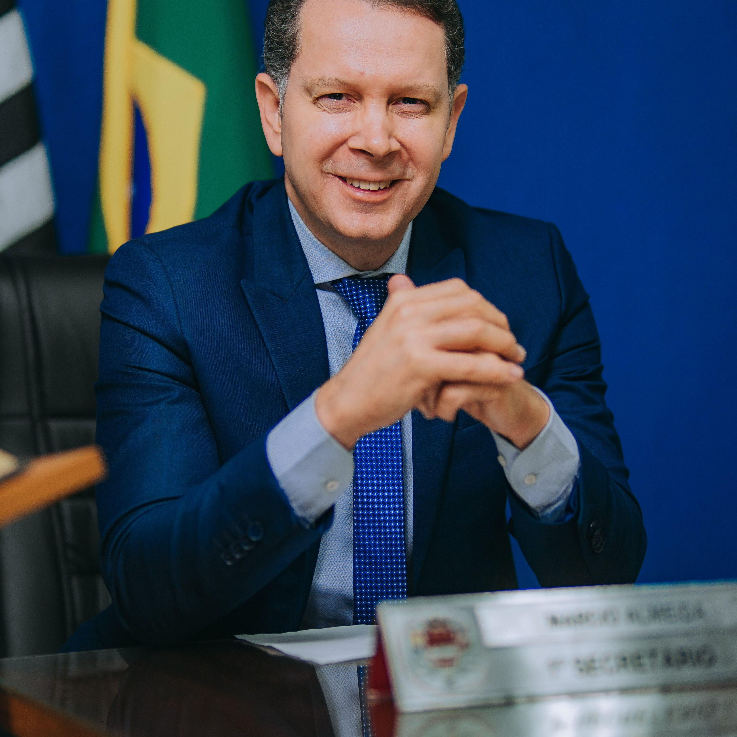 Corporativo/Politico