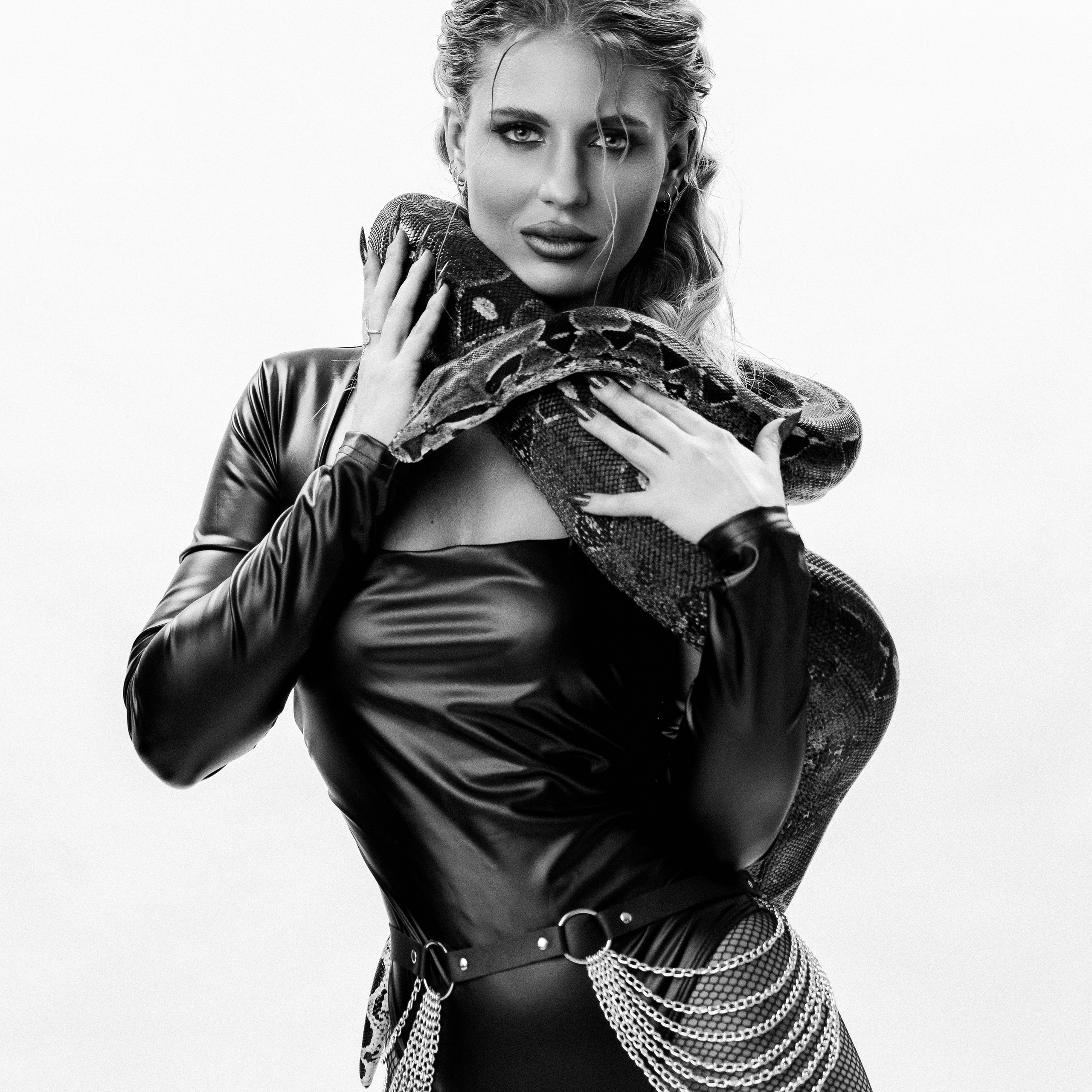 Nadzeya (Boa photoshoot) 09.03.2025