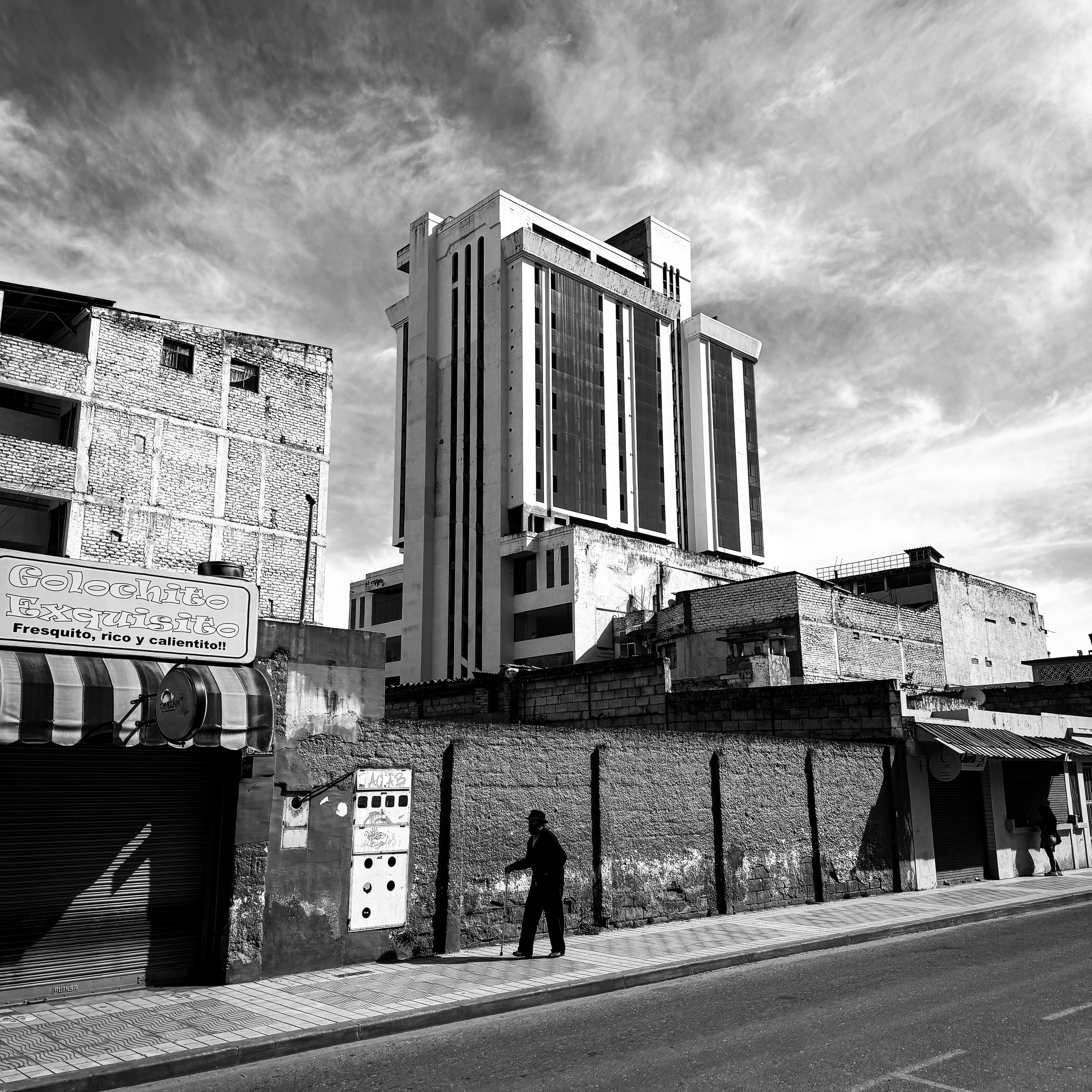 STREET PHOTOGRAPHY BNW