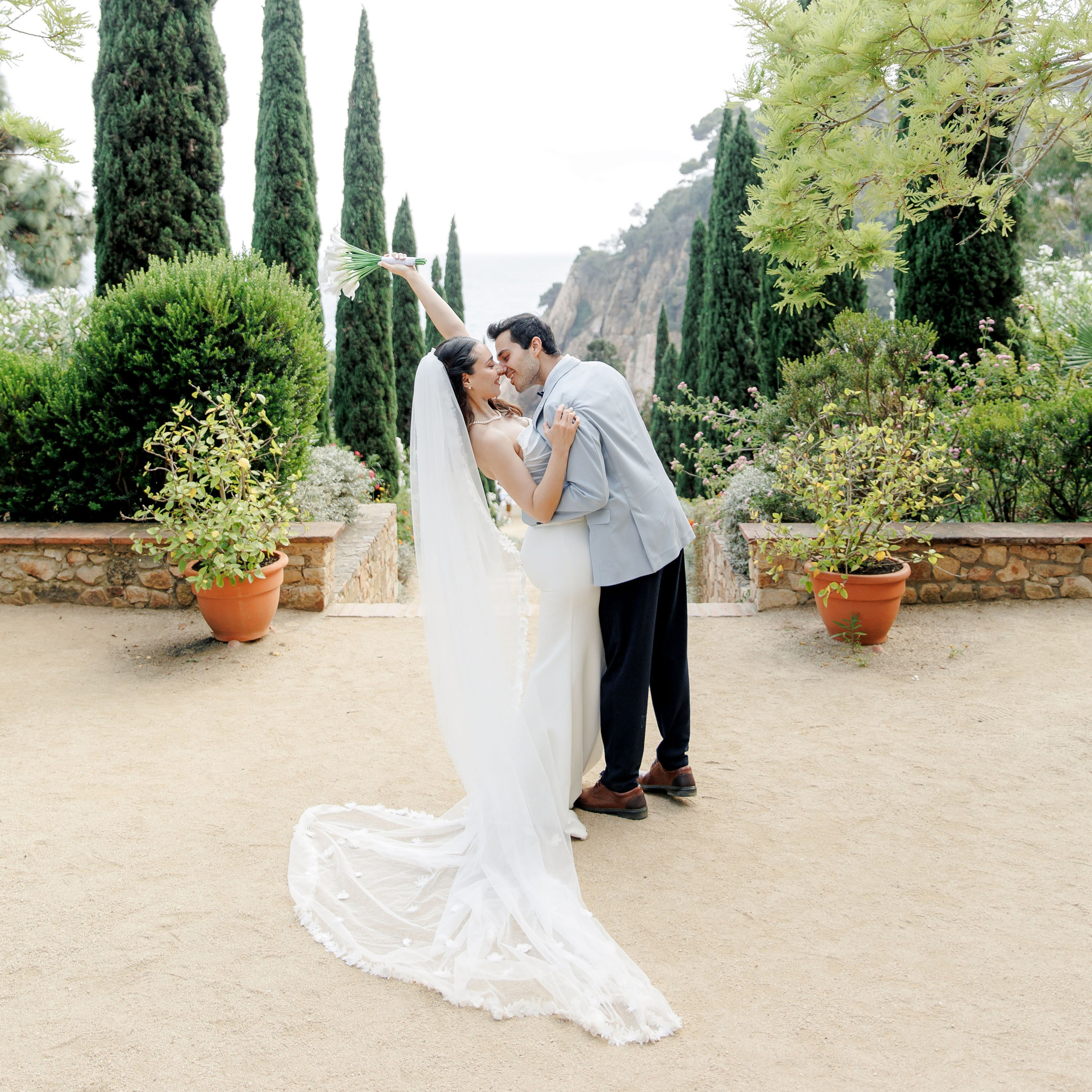 Barcelona Wedding Inspiration Tips. Wedding Photographer in Barcelona Lana Alekhina