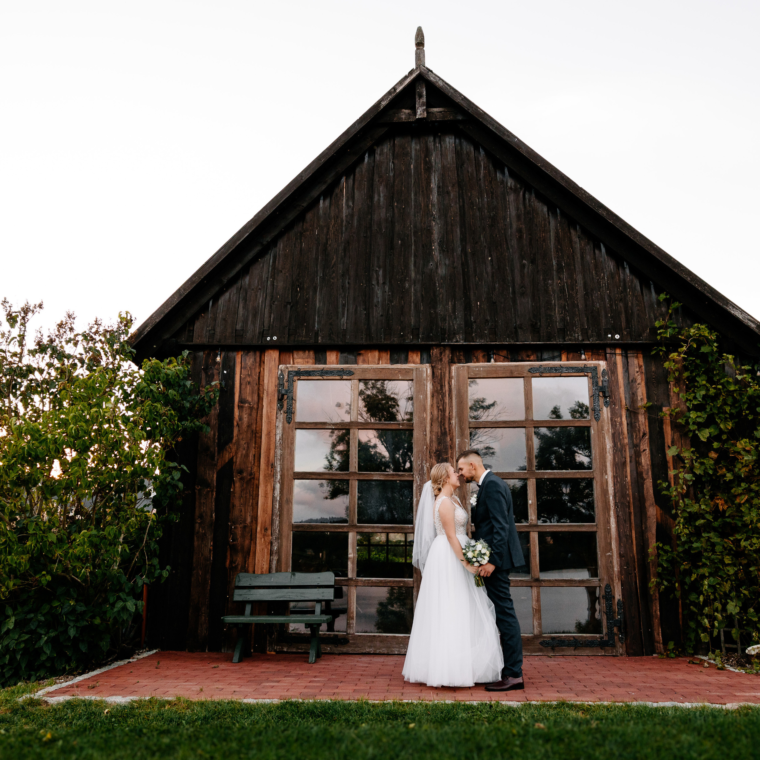 OPINIE • Szpakowicz-studio.pl - Fotograf Aleksander Szpakowicz. Fotograf Ślubny Warszawa - Sesje Biznesowe Rodzinne Eventy