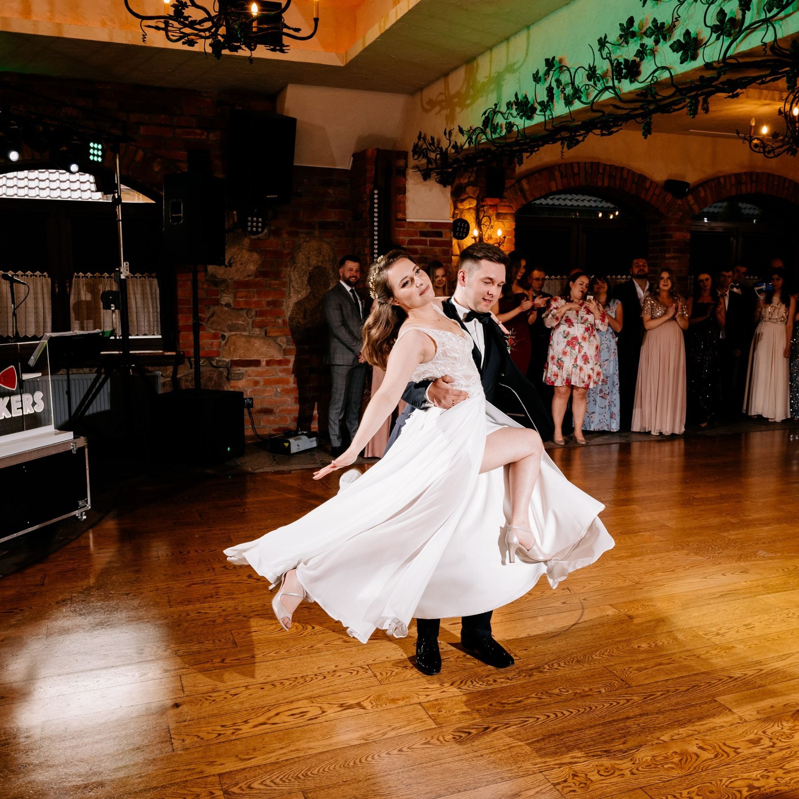 OPINIE • Szpakowicz-studio.pl - Fotograf Aleksander Szpakowicz. Fotograf Ślubny Warszawa - Sesje Biznesowe Rodzinne Eventy