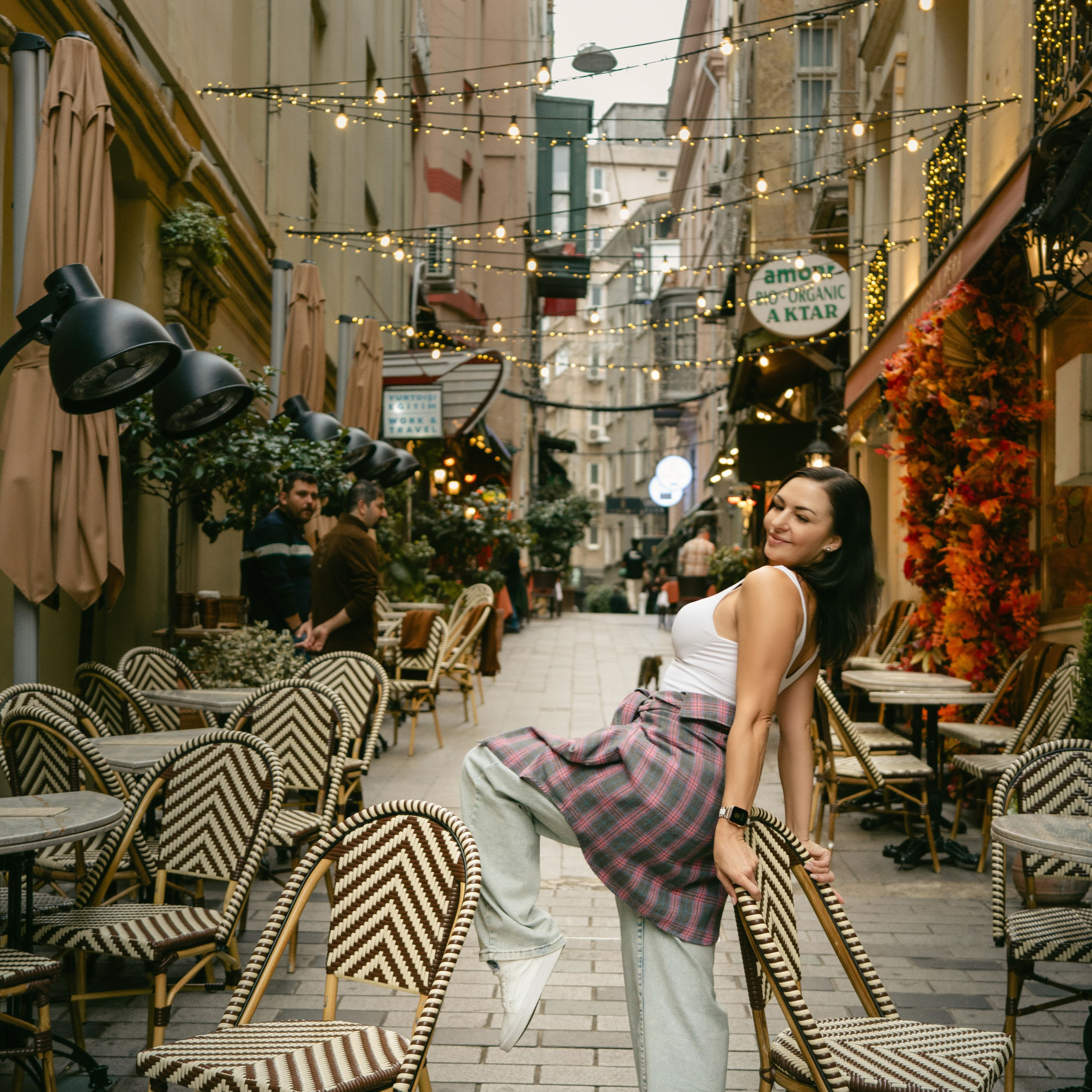 Фотосессия в Стамбуле. Фотограф в Стамбуле. Лайфстайл фотограф в Стамбуле Анатолий. Фотосессии на крышах с чайками