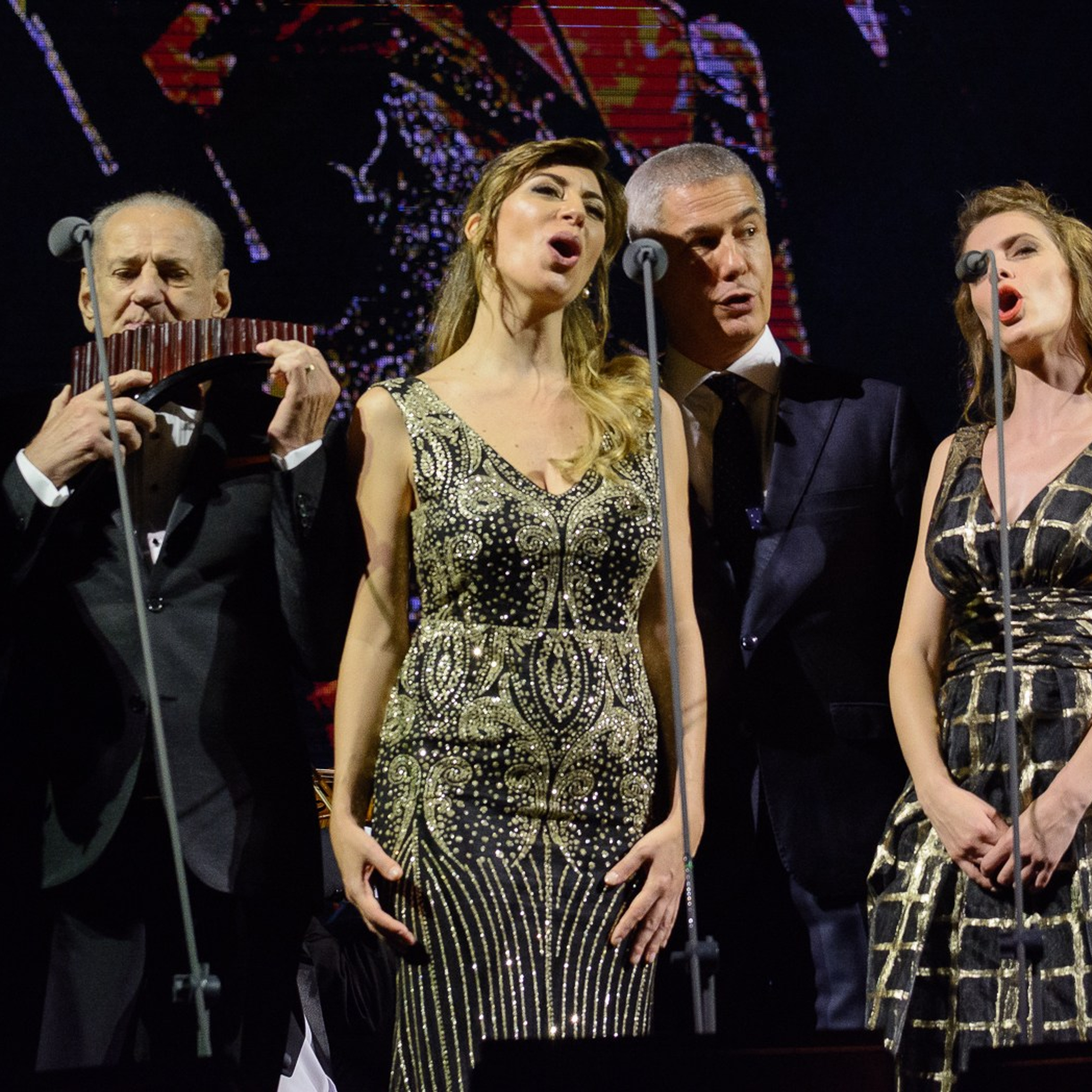 Gheorghe Zamfir , Alessandro Safina , Andrea Bocelli 