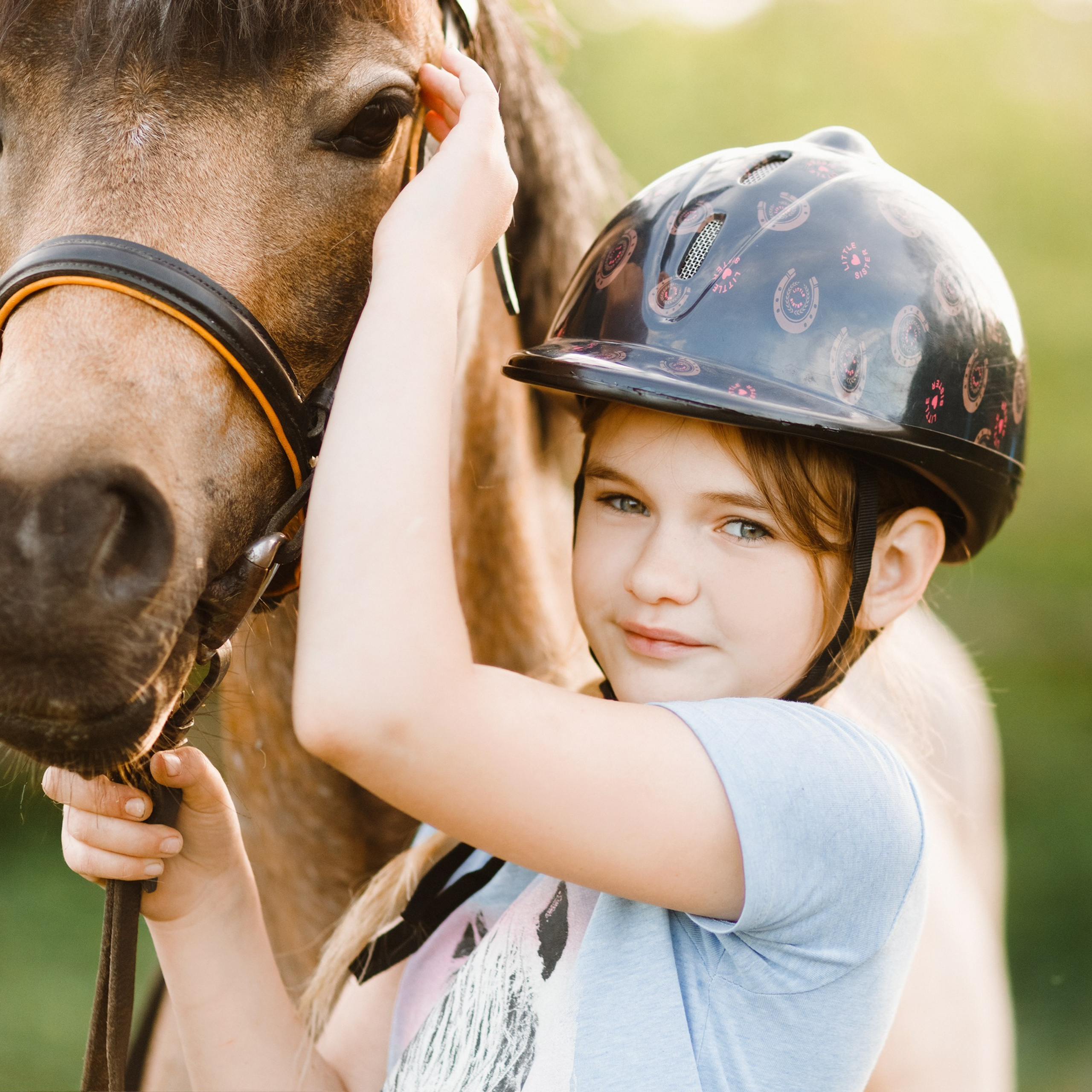 Girls & horses, summer