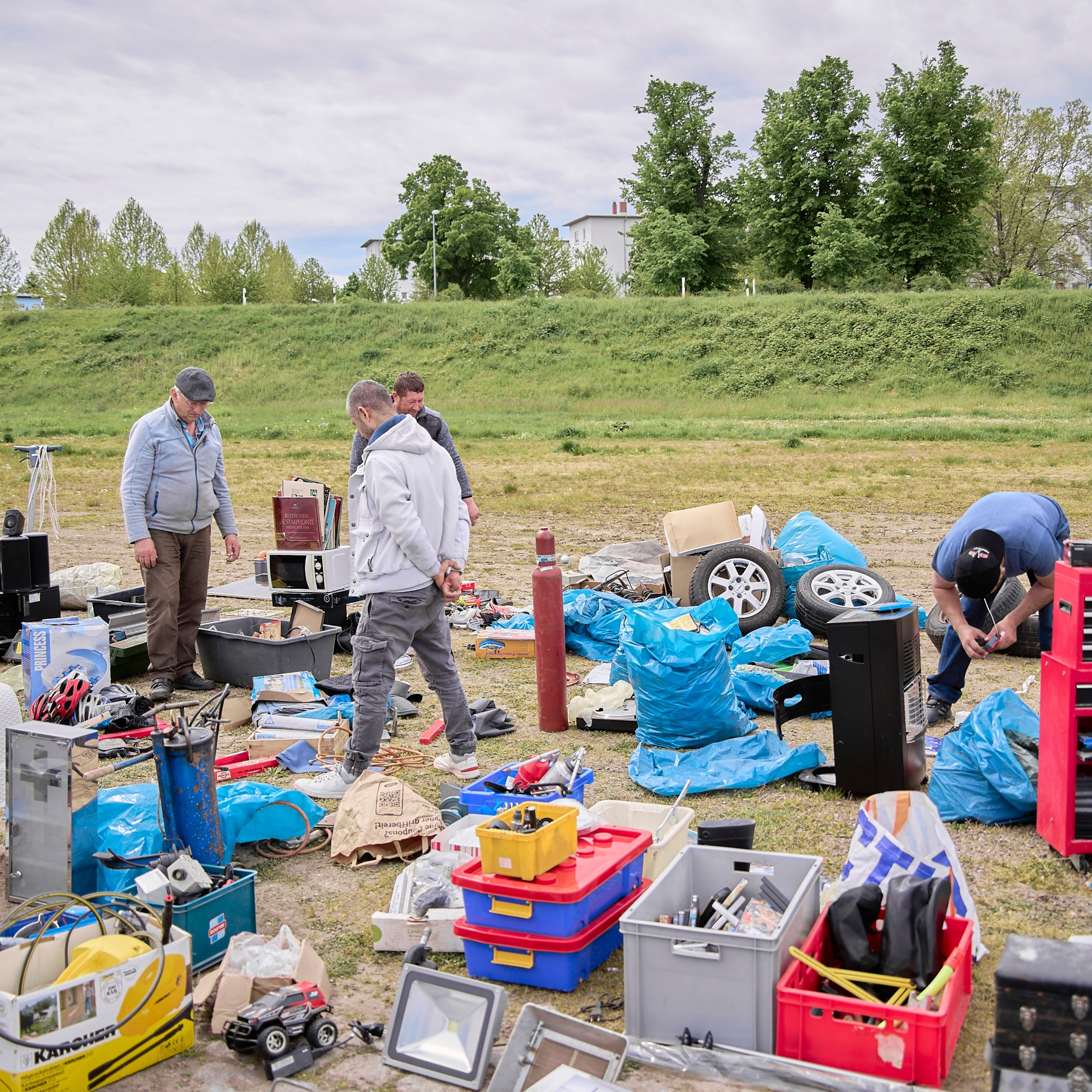 Flohmarkt-Fund (neu). Aleksandr Steinbrenner | Streetfotografie